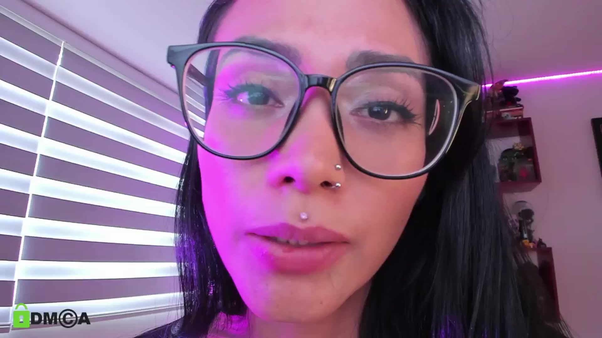 Gallery image thumbnail from Alice_rausing's myfreecams stream on, 05/15/2024, 18:28 image 15 of 20