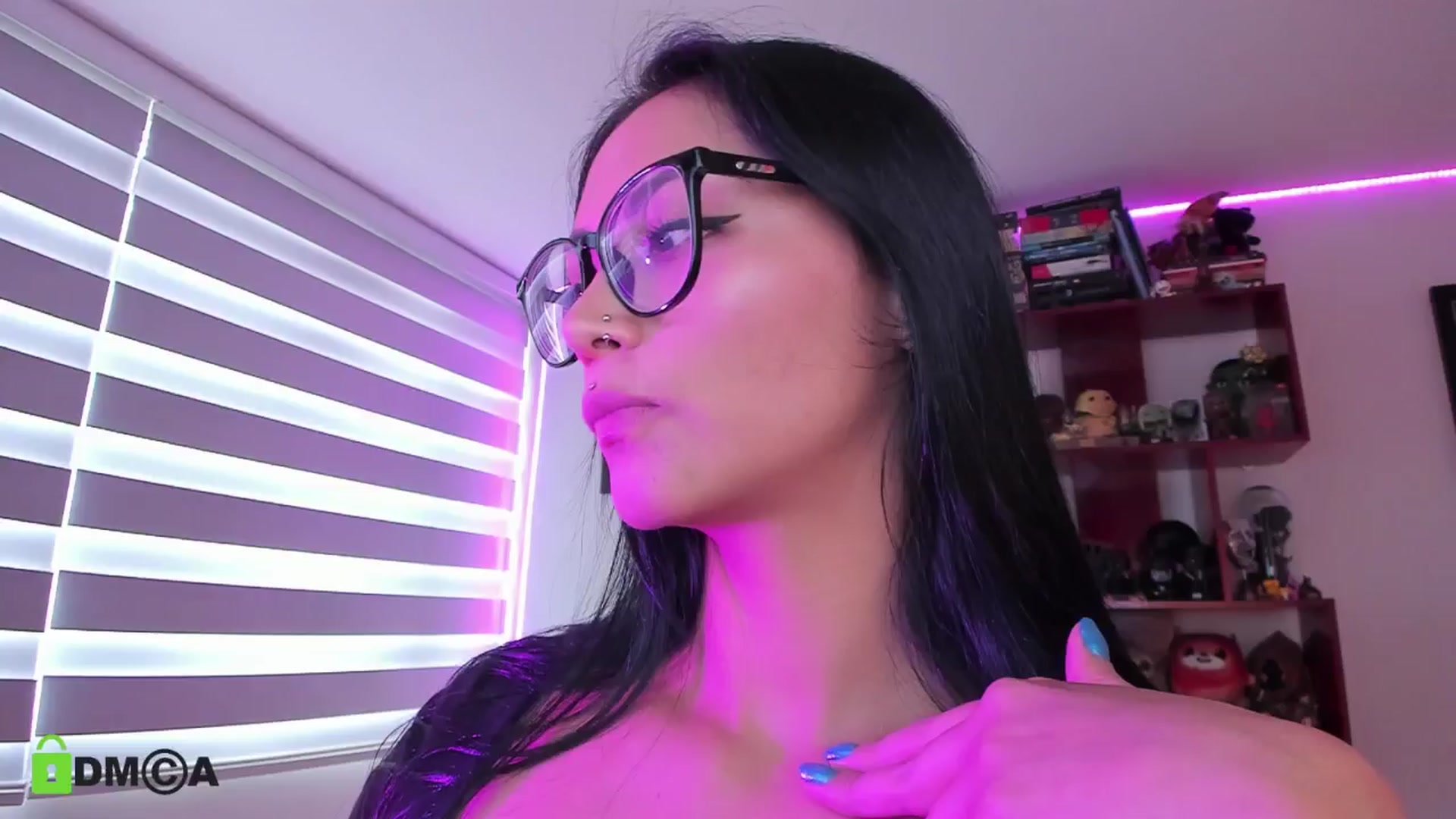 Gallery image thumbnail from Alice_rausing's myfreecams stream on, 05/15/2024, 18:28 image 16 of 20