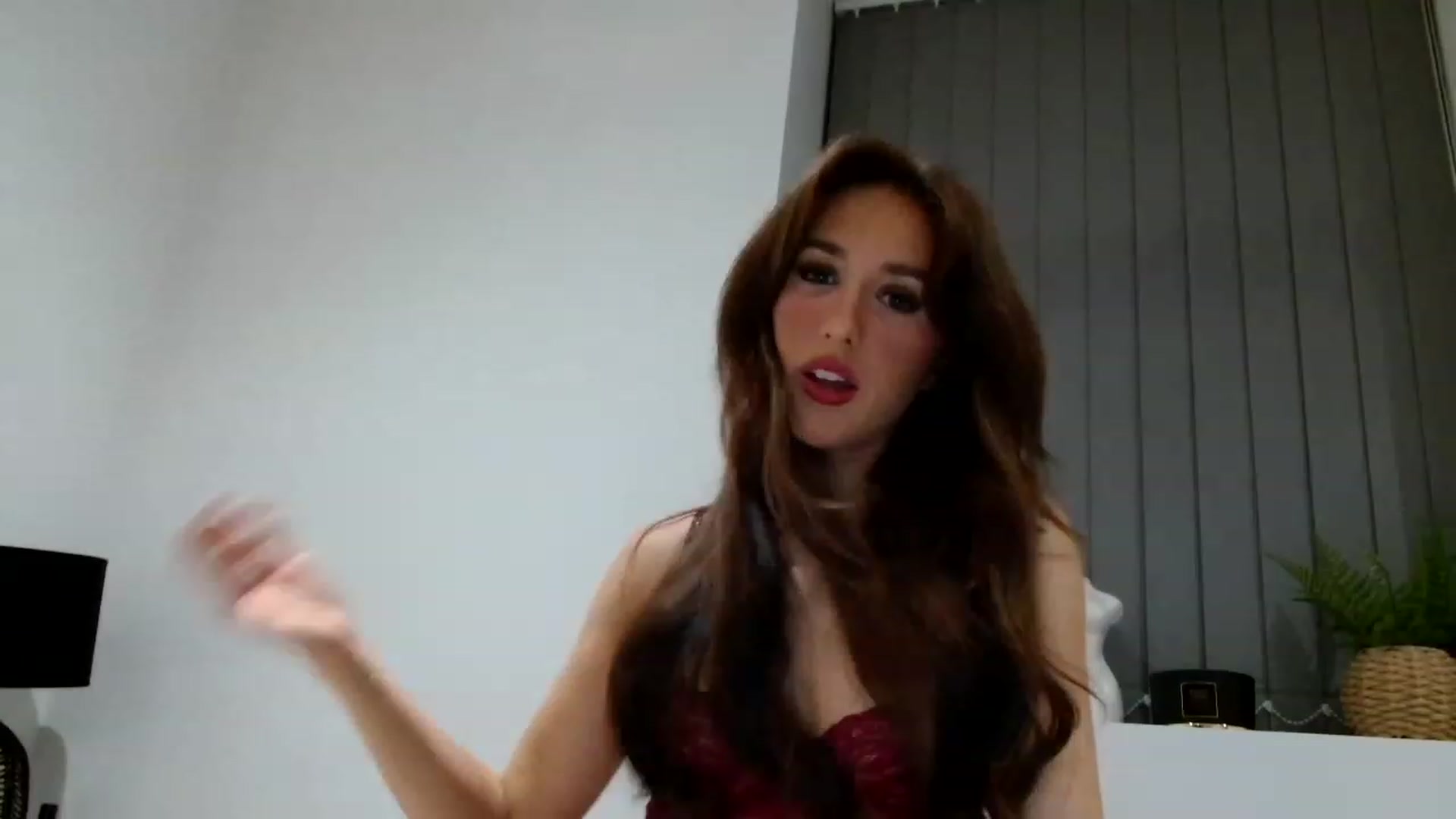 Gallery image thumbnail from Alicebabyx's myfreecams stream on, 02/07/2023, 24:08 image 2 of 20