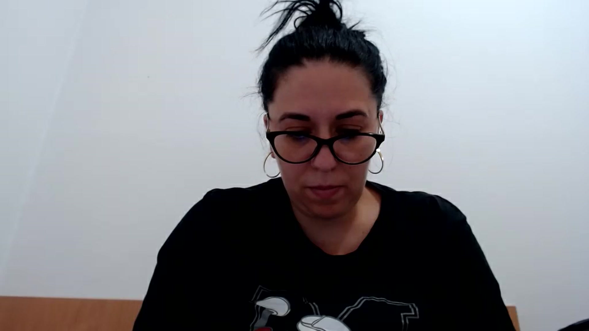 Gallery image thumbnail from Aliceblack24's myfreecams stream on, 09/27/2023, 13:59 image 3 of 20