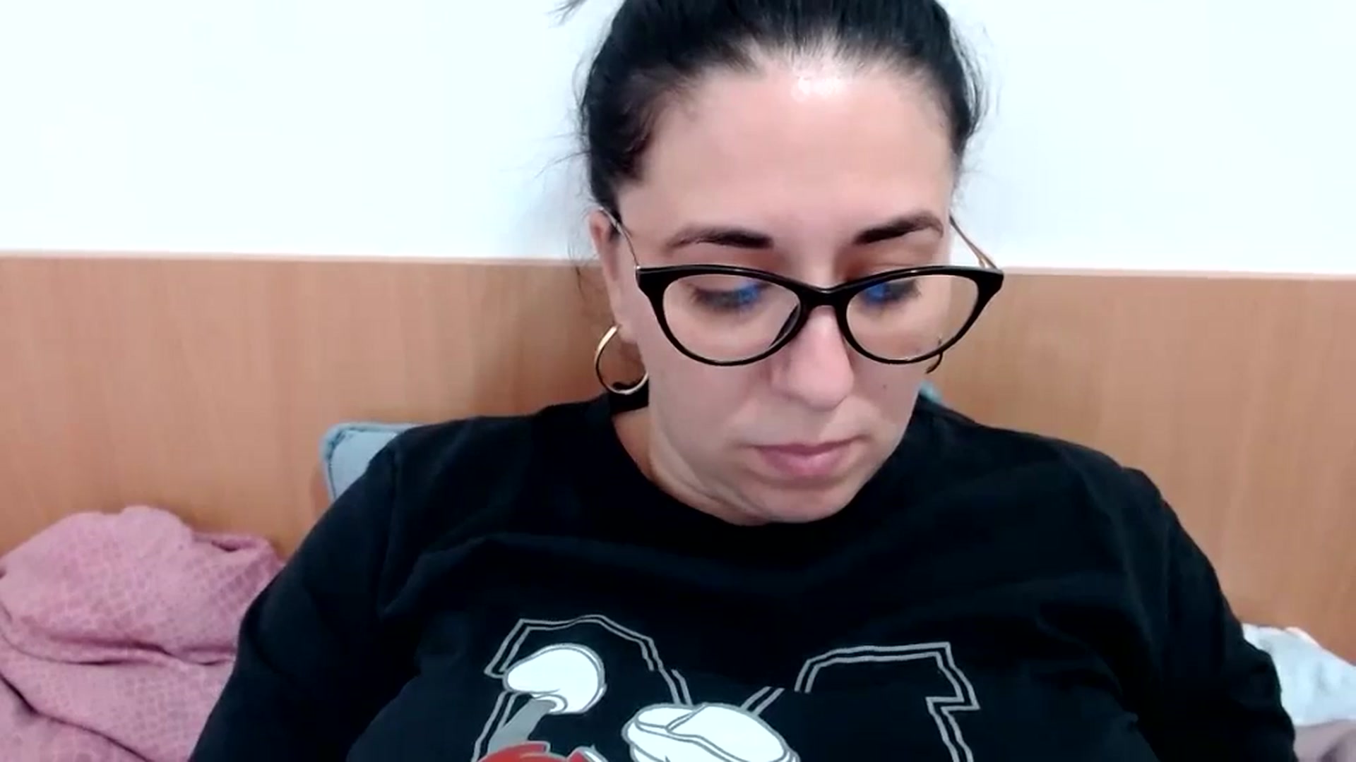 Gallery image thumbnail from Aliceblack24's myfreecams stream on, 09/27/2023, 13:59 image 14 of 20