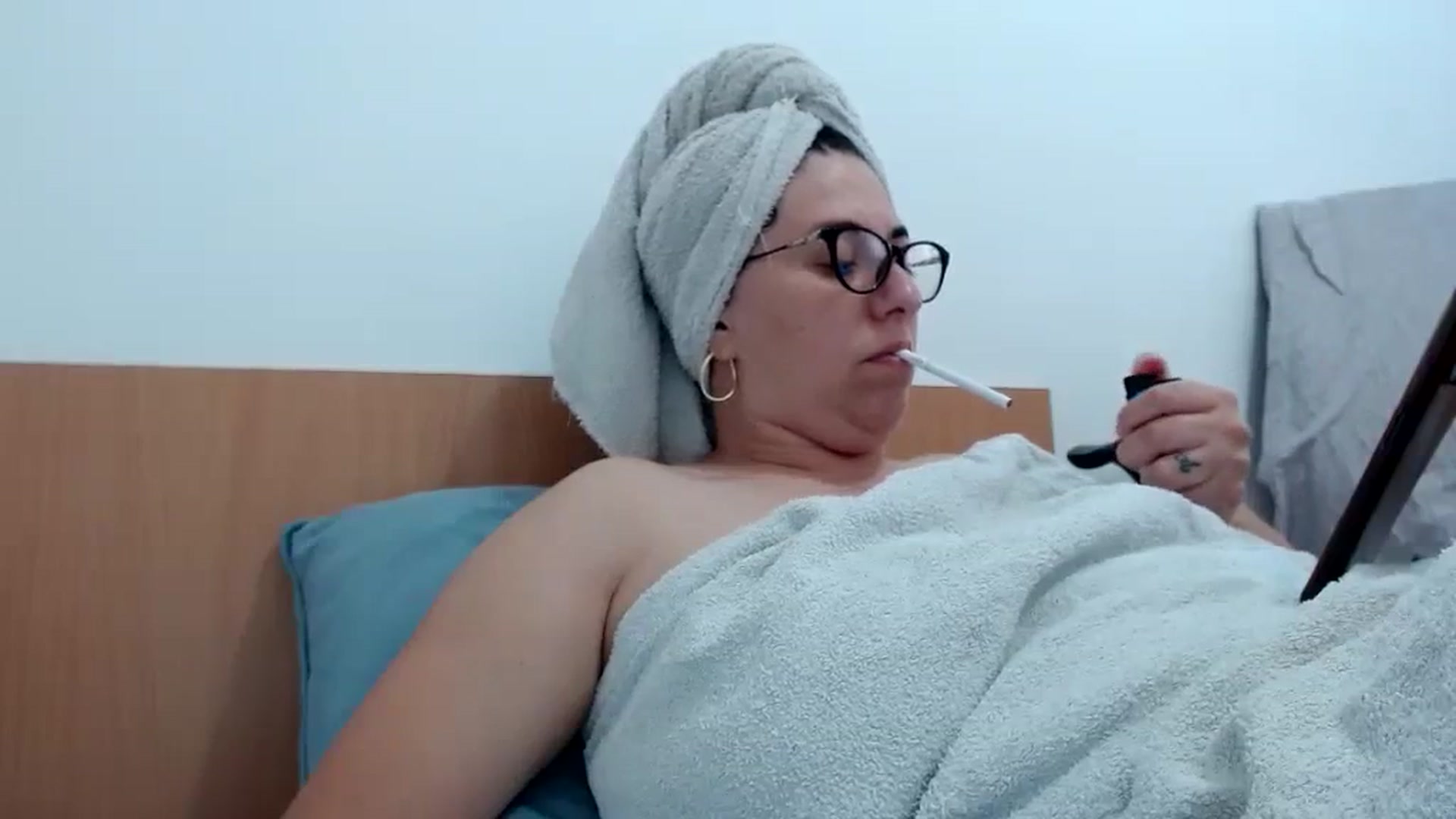 Gallery image thumbnail from Aliceblack24's myfreecams stream on, 09/30/2023, 10:23 image 7 of 20