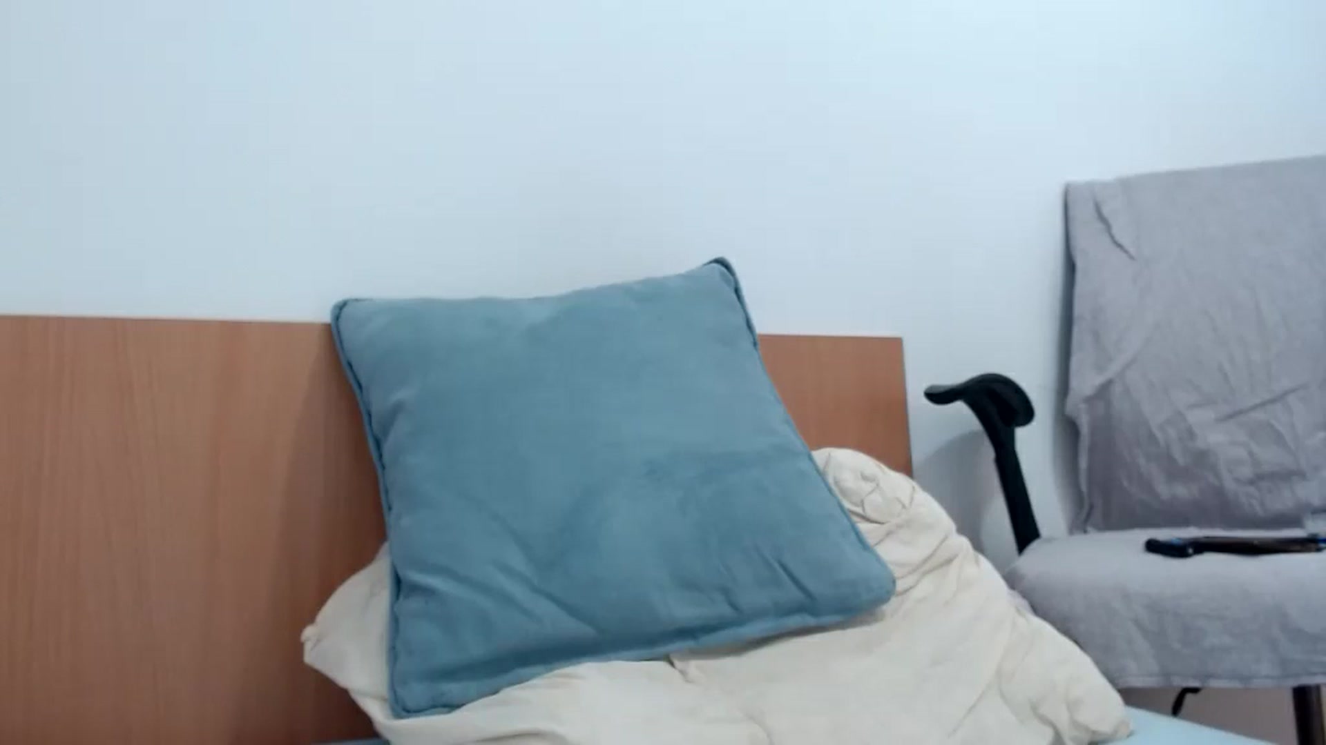 Gallery image thumbnail from Aliceblack24's myfreecams stream on, 09/30/2023, 11:11 image 14 of 20