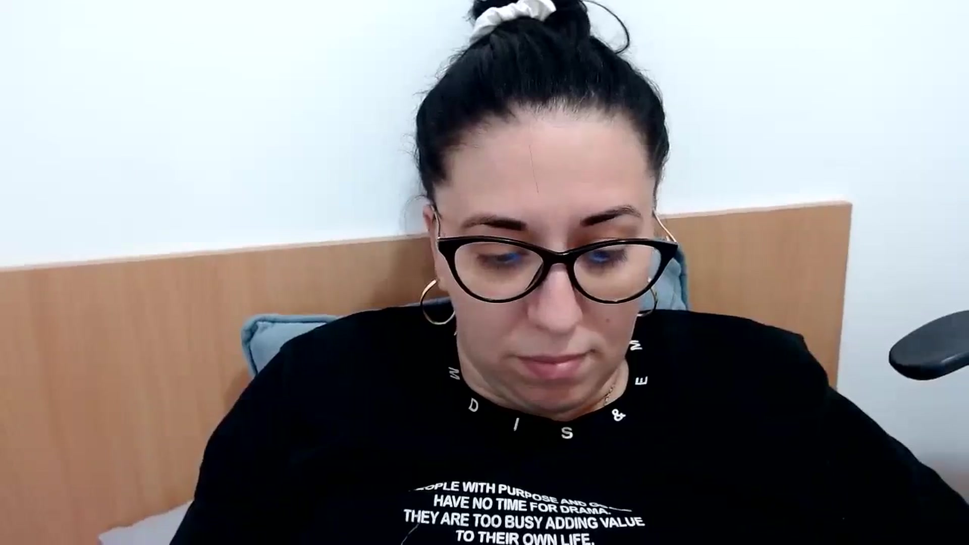 Gallery image thumbnail from Aliceblack24's myfreecams stream on, 10/06/2023, 13:48 image 2 of 20