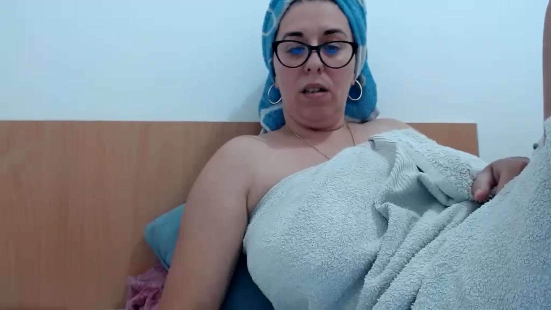 Gallery image thumbnail from Aliceblack24's myfreecams stream on, 10/10/2023, 11:10 image 19 of 20