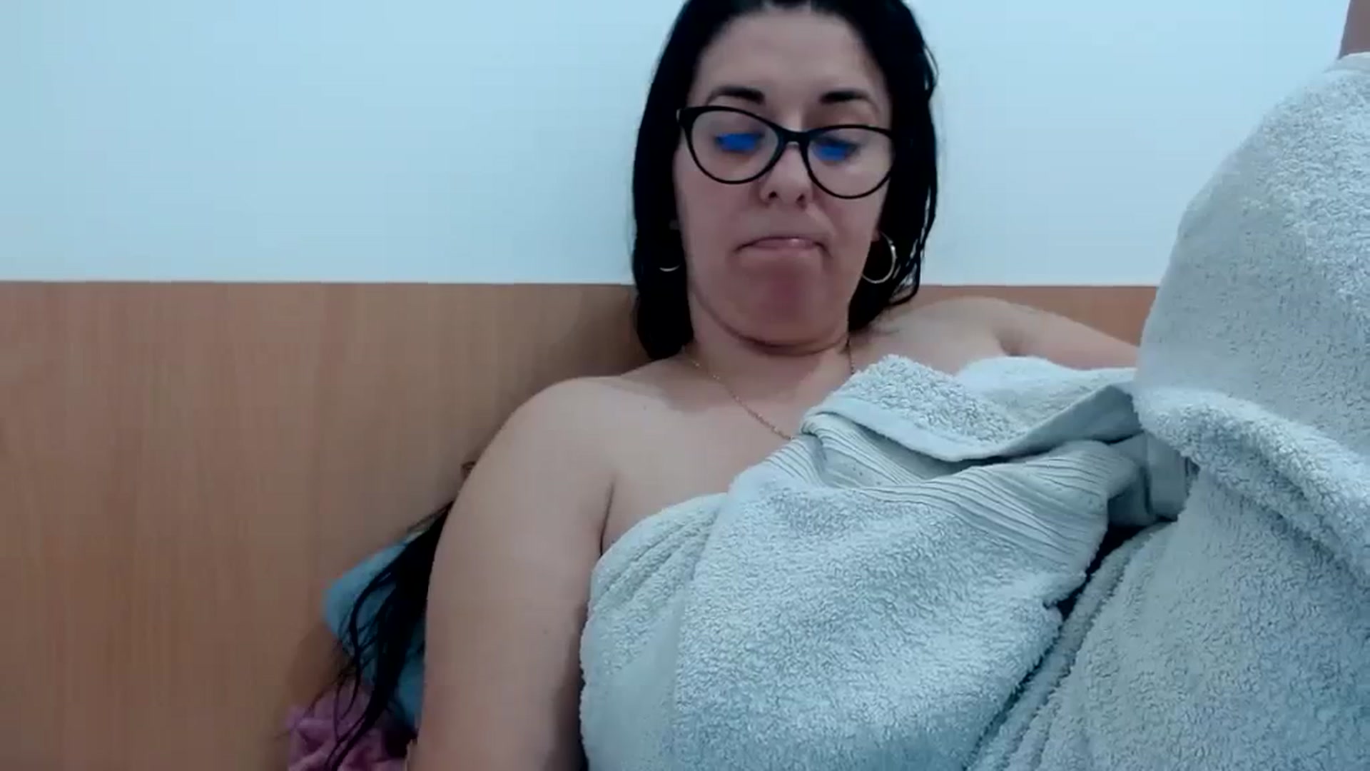 Gallery image thumbnail from Aliceblack24's myfreecams stream on, 10/10/2023, 11:32 image 14 of 20