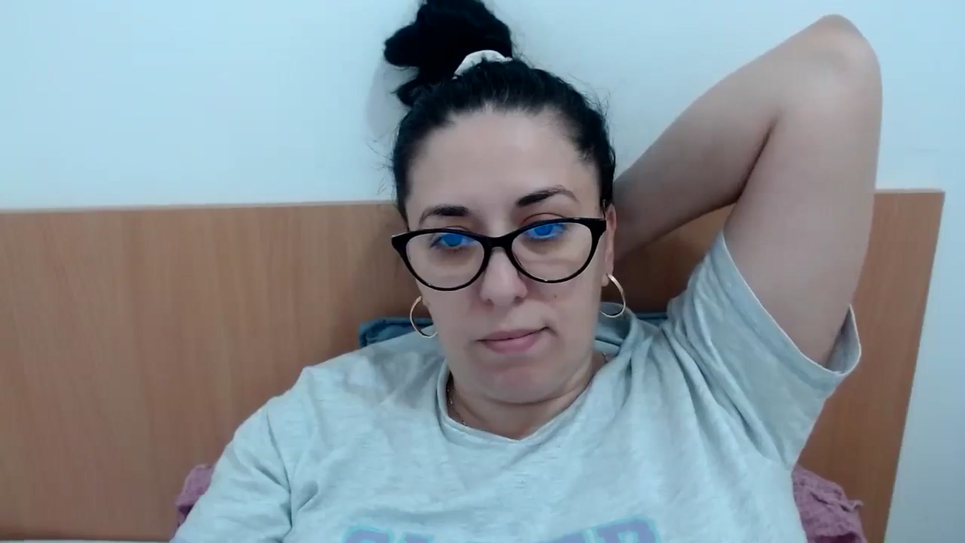 Gallery image thumbnail from Aliceblack24's myfreecams stream on, 10/24/2023, 08:47 image 17 of 20