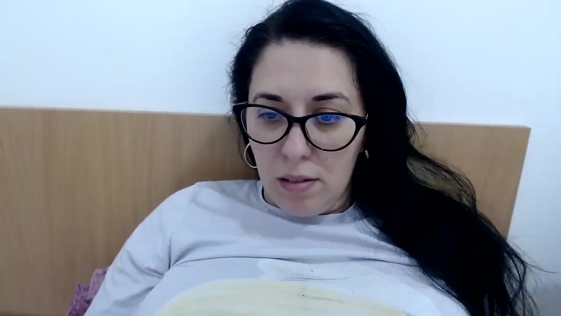 Gallery image thumbnail from Aliceblack24's myfreecams stream on, 10/24/2023, 12:29 image 18 of 20