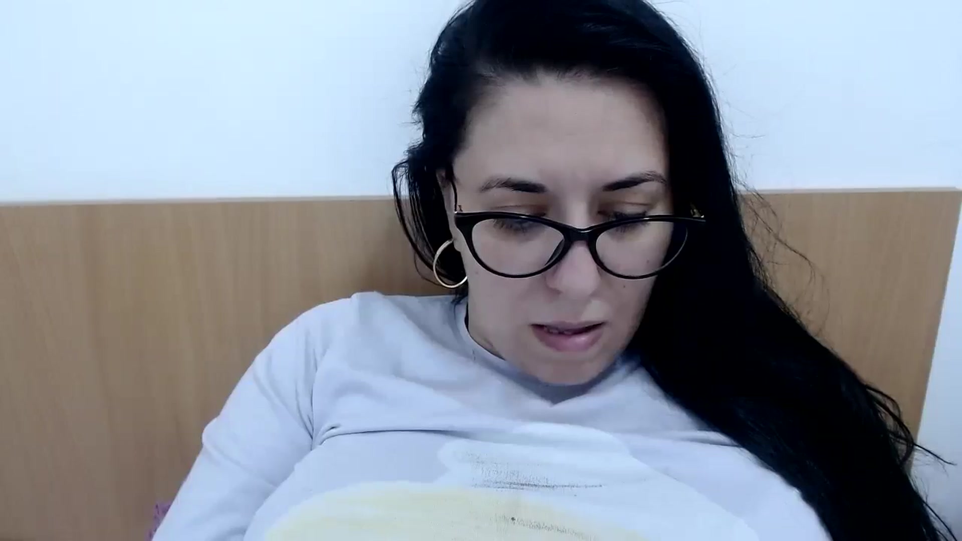 Gallery image thumbnail from Aliceblack24's myfreecams stream on, 10/24/2023, 12:29 image 2 of 20