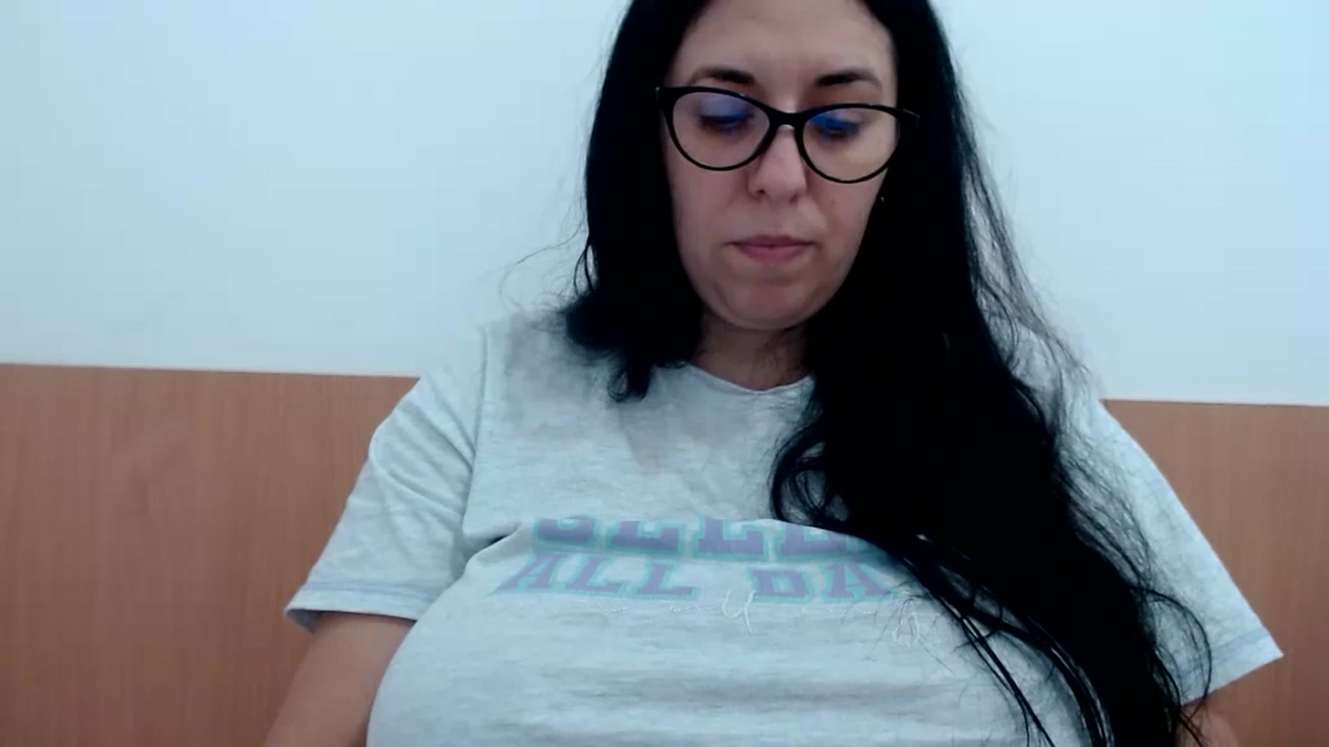Gallery image thumbnail from Aliceblack24's myfreecams stream on, 10/25/2023, 12:00 image 11 of 20