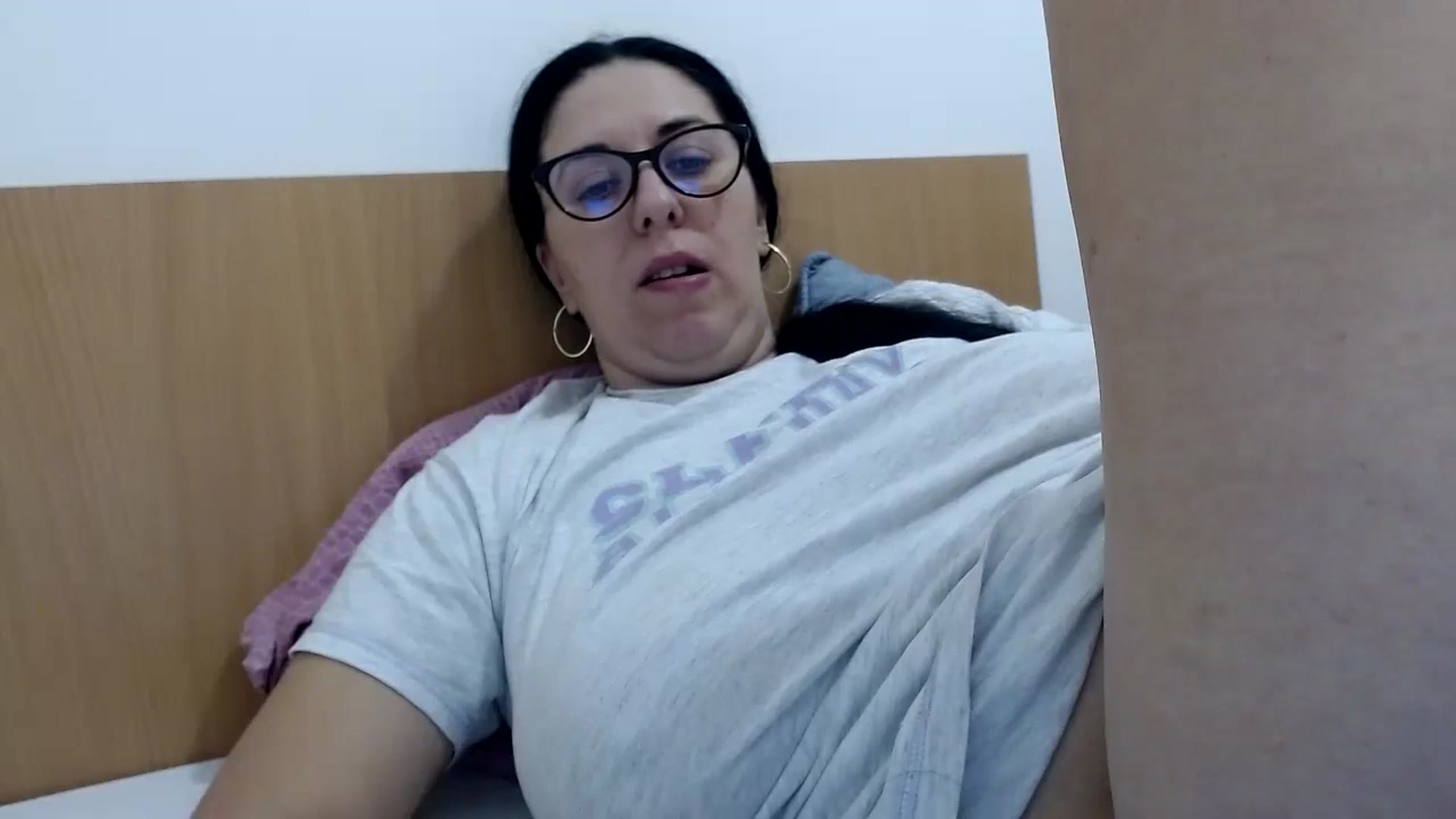 Gallery image thumbnail from Aliceblack24's myfreecams stream on, 10/27/2023, 13:19 image 14 of 20