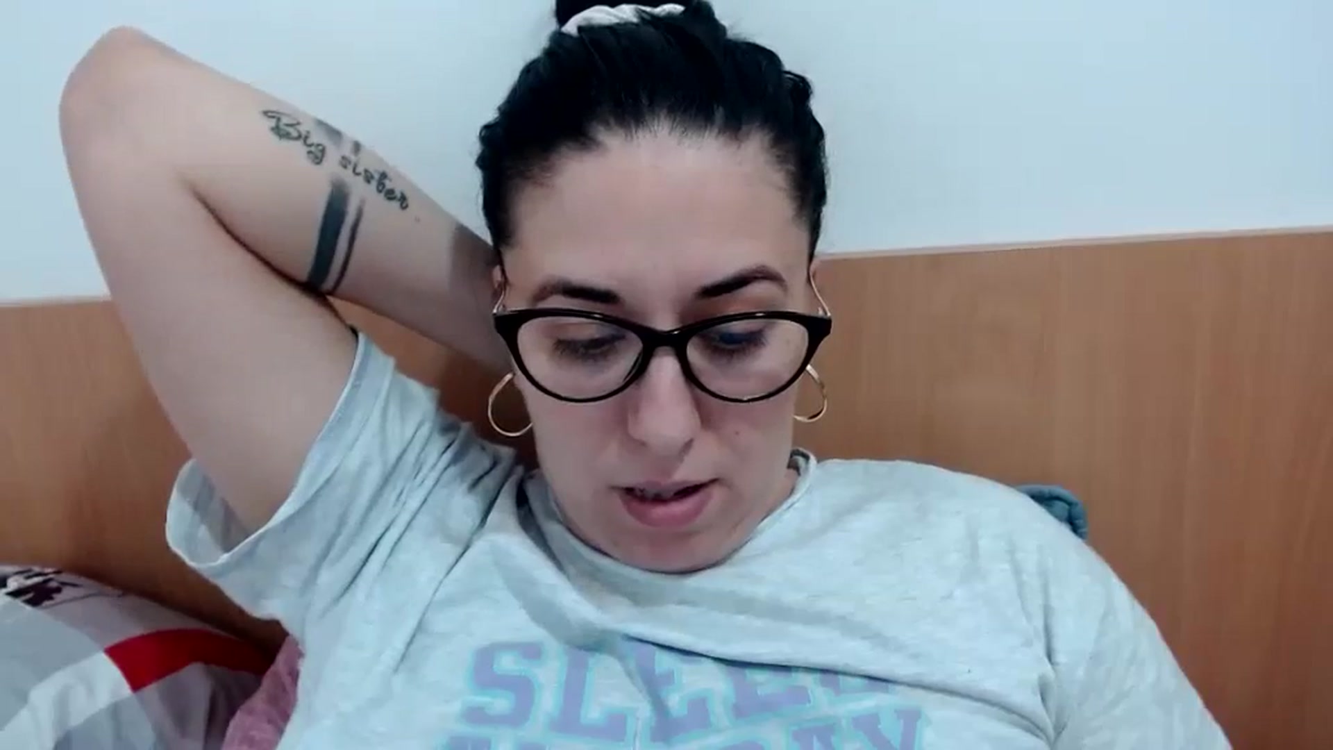 Gallery image thumbnail from Aliceblack24's myfreecams stream on, 11/03/2023, 12:13 image 11 of 20