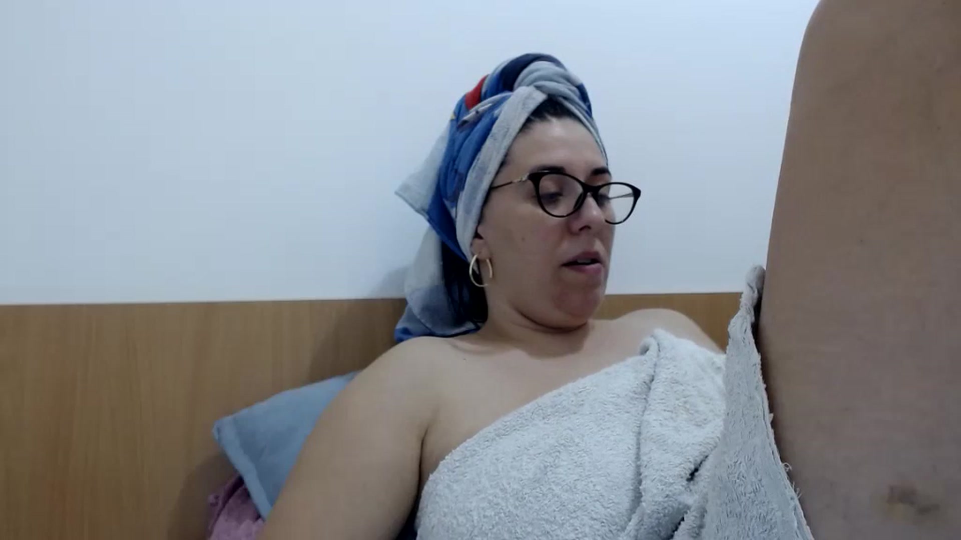 Gallery image thumbnail from Aliceblack24's myfreecams stream on, 11/03/2023, 14:04 image 5 of 20