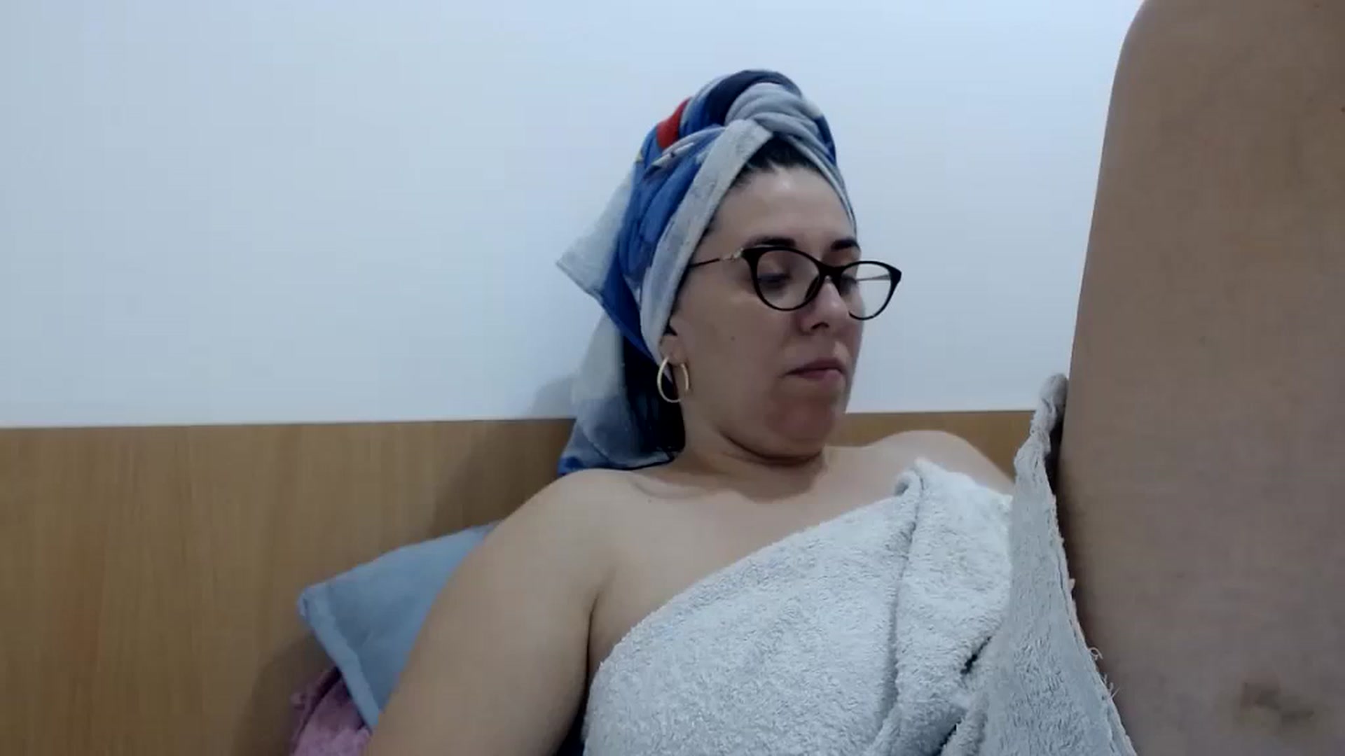 Gallery image thumbnail from Aliceblack24's myfreecams stream on, 11/03/2023, 14:04 image 6 of 20