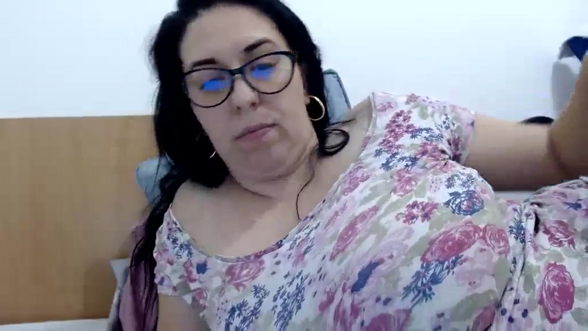 Gallery image thumbnail from Aliceblack24's myfreecams stream on, 11/03/2023, 15:10 image 6 of 20