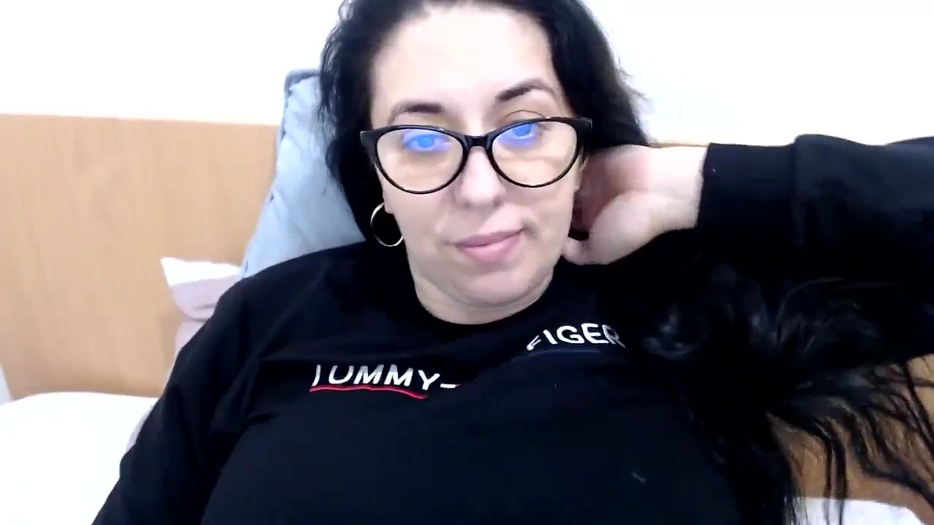 Gallery image thumbnail from Aliceblack24's myfreecams stream on, 11/04/2023, 13:04 image 20 of 20