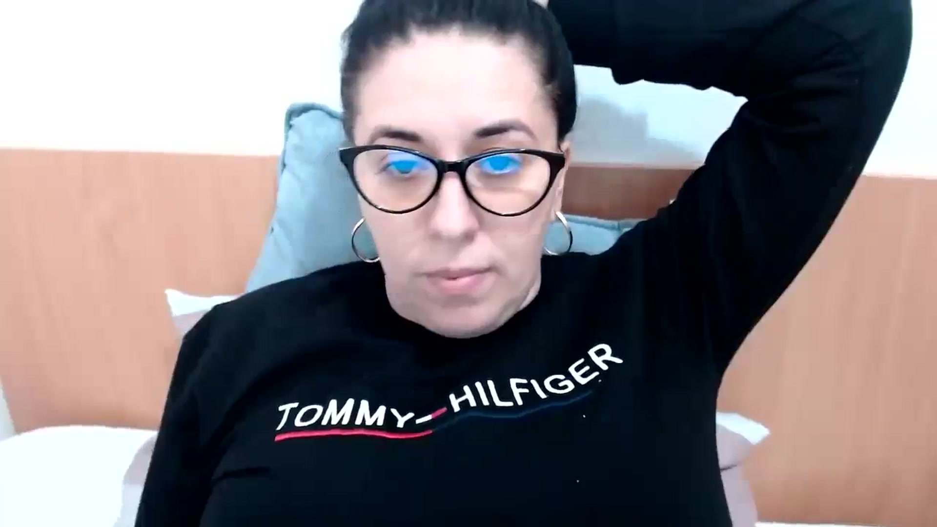 Gallery image thumbnail from Aliceblack24's myfreecams stream on, 11/04/2023, 13:04 image 4 of 20