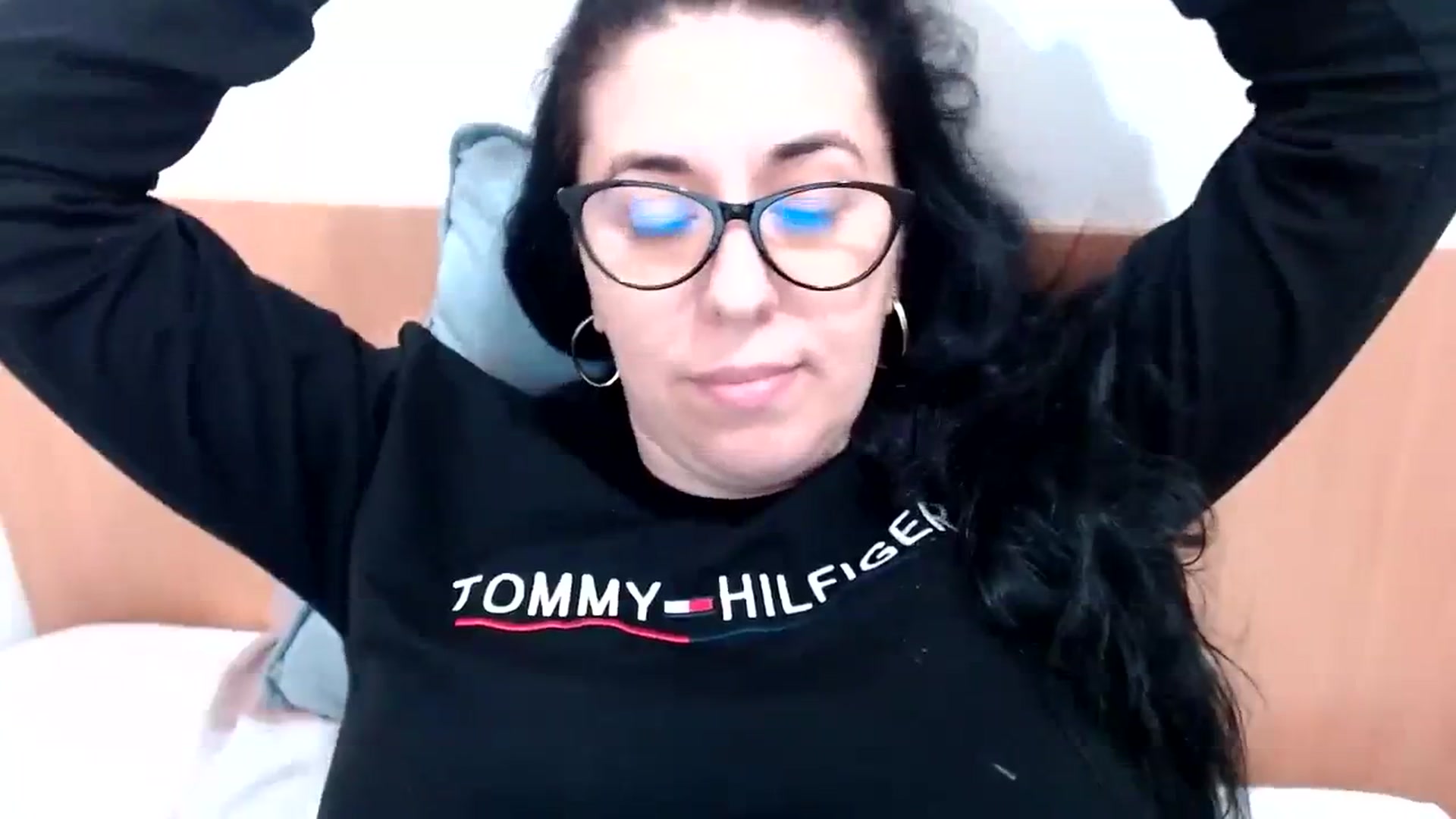 Gallery image thumbnail from Aliceblack24's myfreecams stream on, 11/04/2023, 13:04 image 14 of 20
