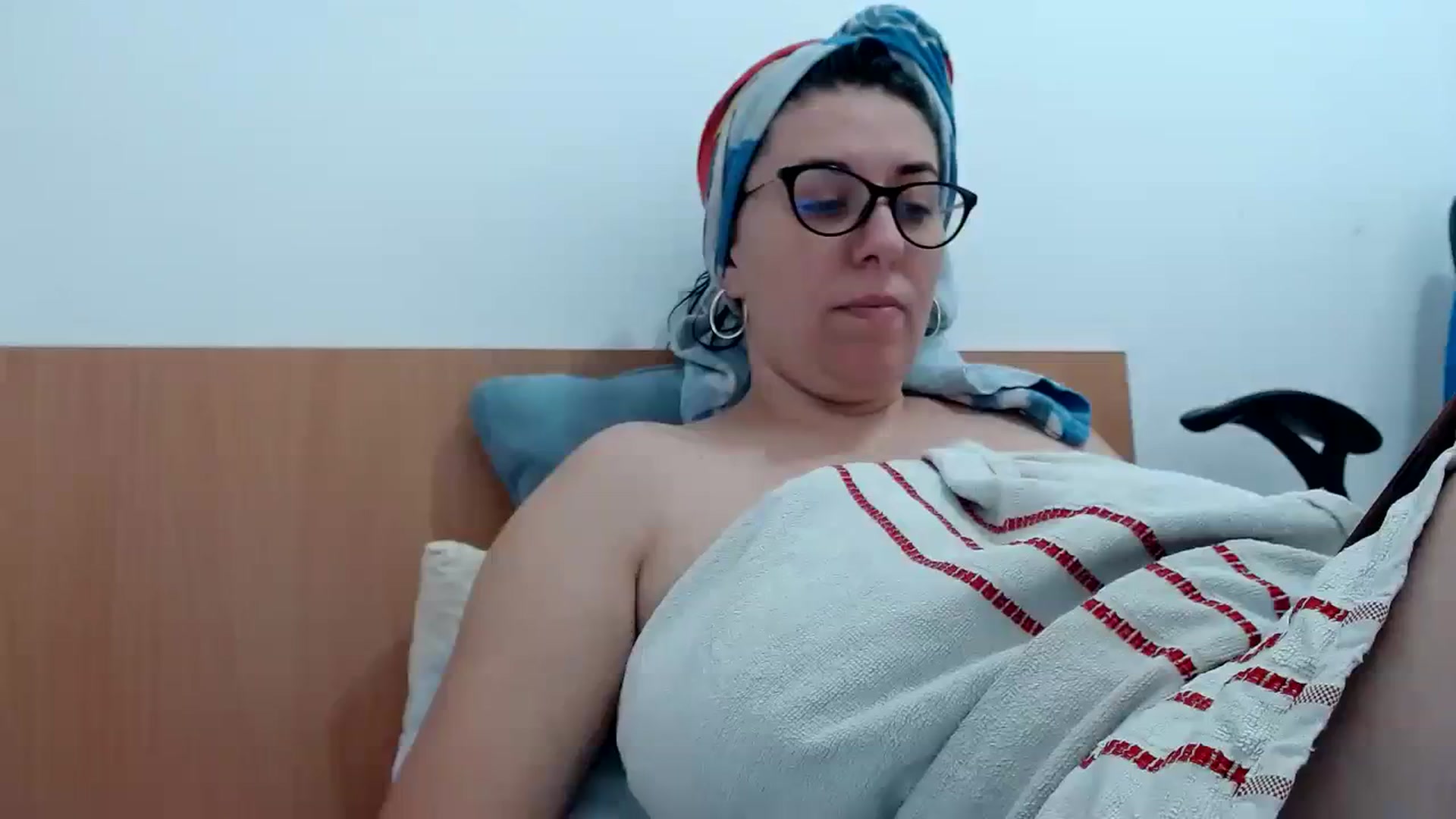 Gallery image thumbnail from Aliceblack24's myfreecams stream on, 11/06/2023, 11:25 image 6 of 20