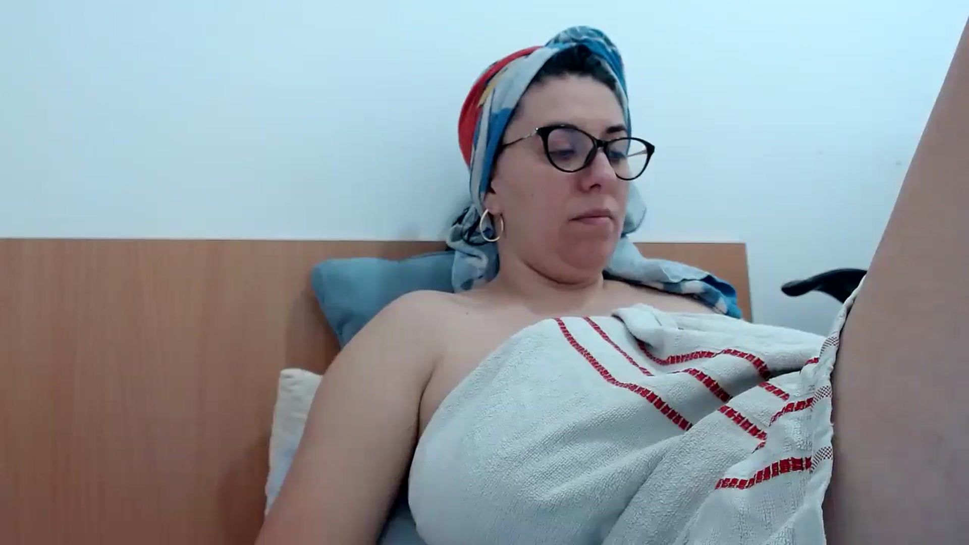 Gallery image thumbnail from Aliceblack24's myfreecams stream on, 11/06/2023, 11:25 image 13 of 20