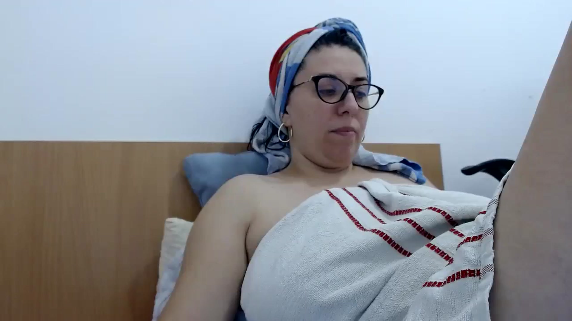 Gallery image thumbnail from Aliceblack24's myfreecams stream on, 11/06/2023, 11:25 image 19 of 20