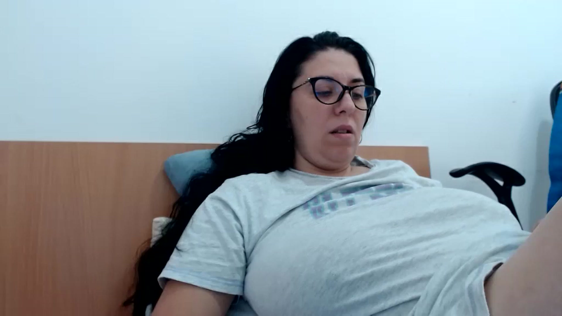 Gallery image thumbnail from Aliceblack24's myfreecams stream on, 11/06/2023, 12:00 image 2 of 20