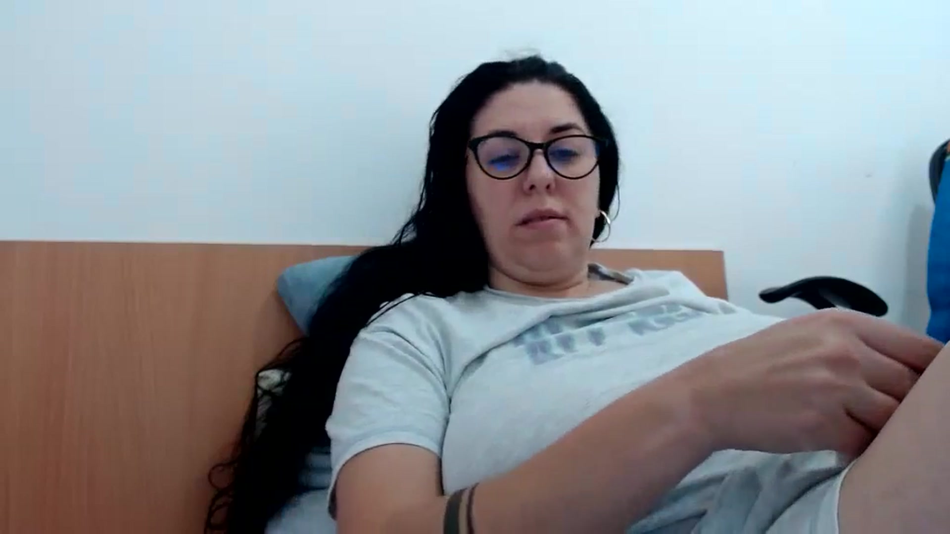 Gallery image thumbnail from Aliceblack24's myfreecams stream on, 11/06/2023, 12:00 image 9 of 20