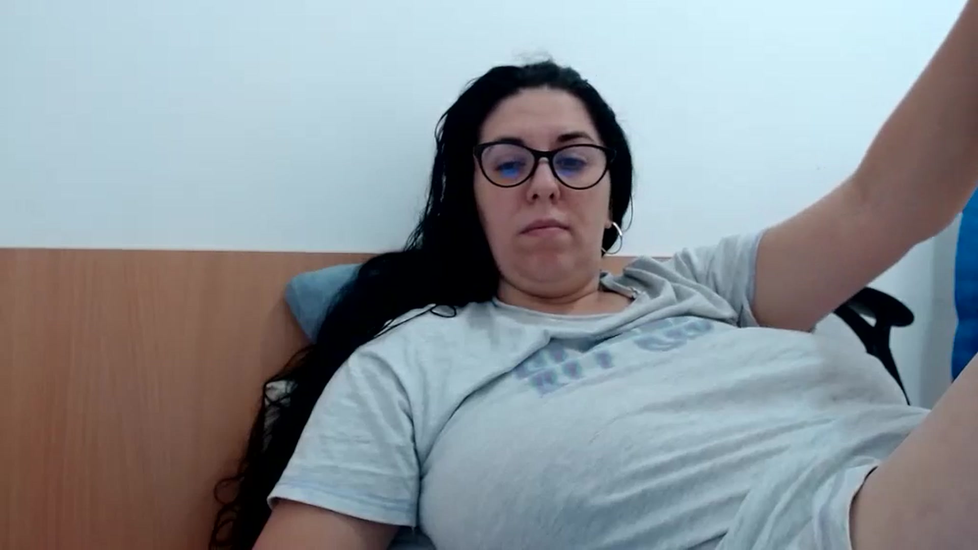 Gallery image thumbnail from Aliceblack24's myfreecams stream on, 11/06/2023, 12:00 image 8 of 20
