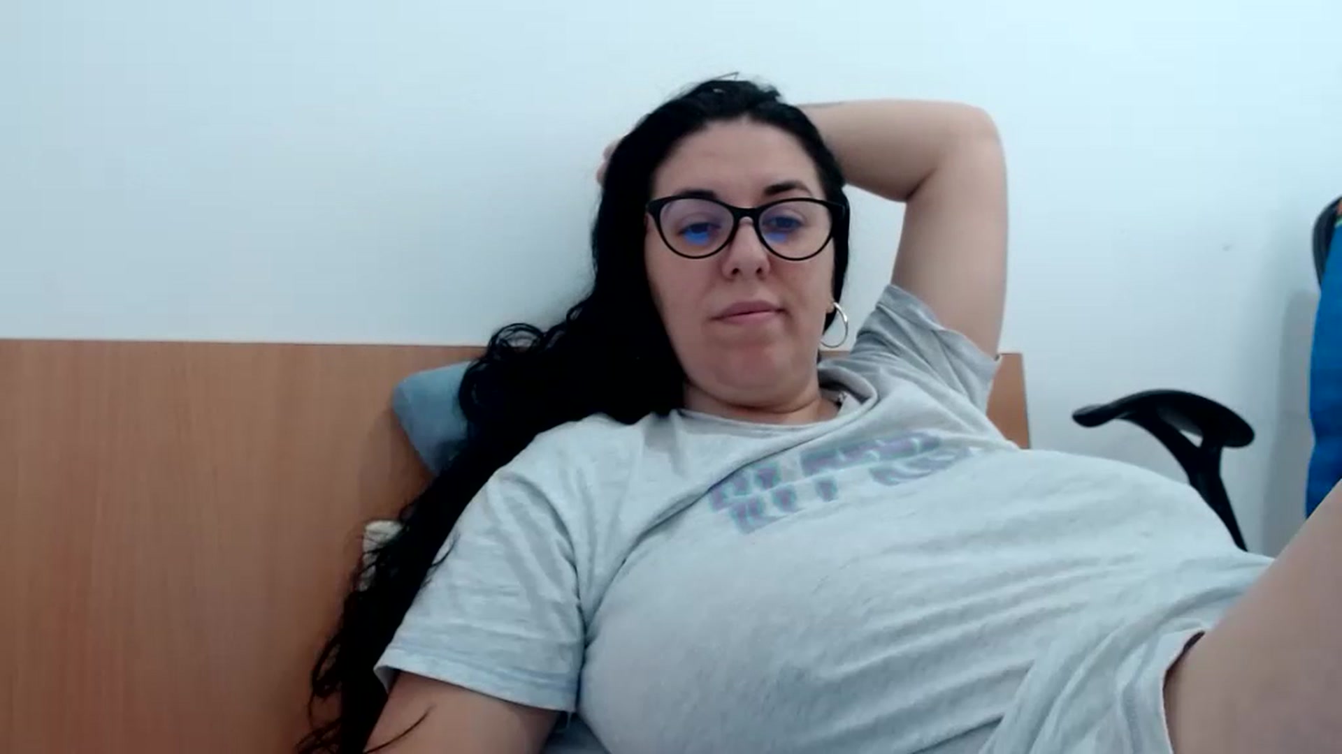 Gallery image thumbnail from Aliceblack24's myfreecams stream on, 11/06/2023, 12:00 image 4 of 20