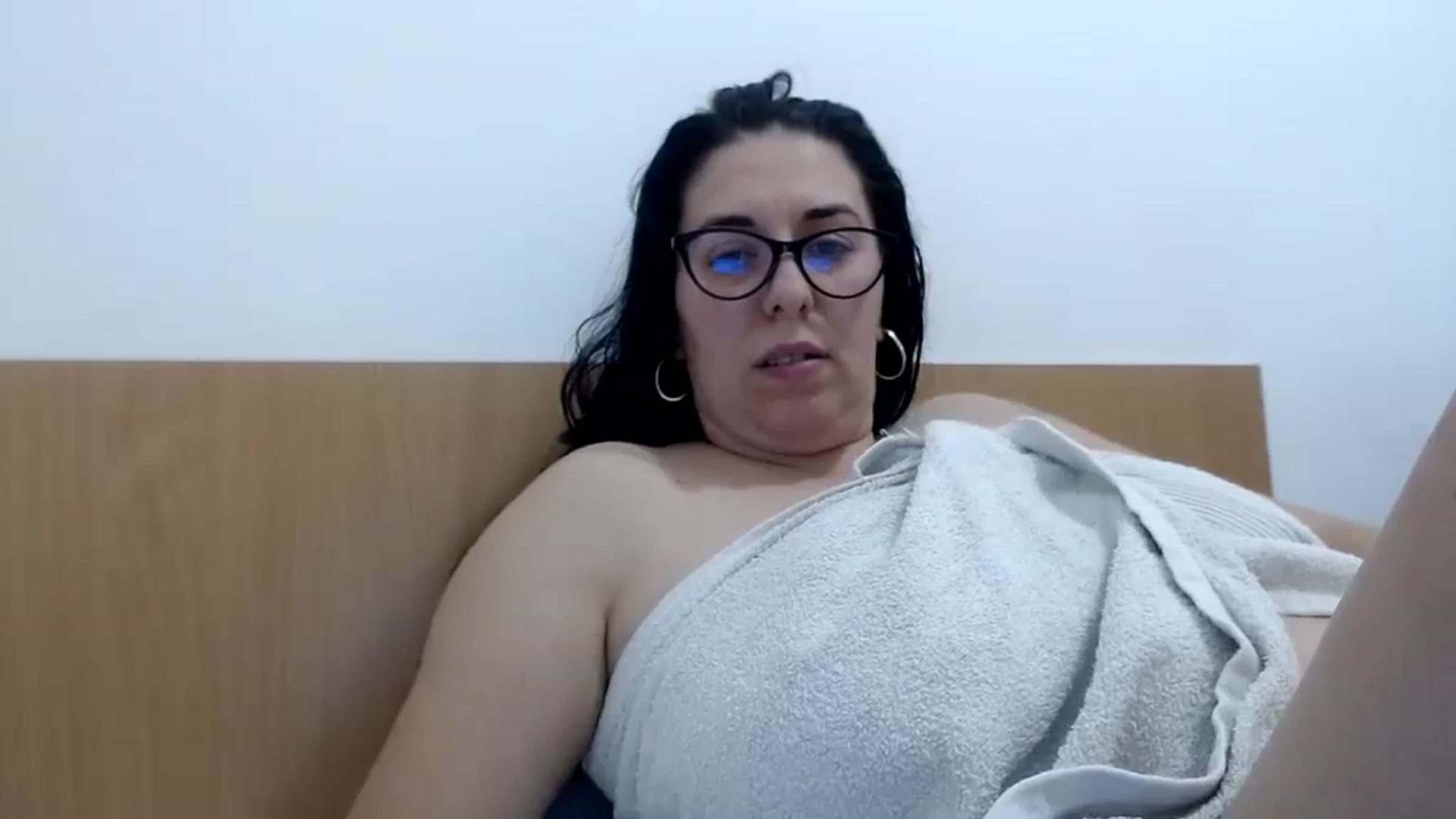 Gallery image thumbnail from Aliceblack24's myfreecams stream on, 11/12/2023, 13:09 image 15 of 20