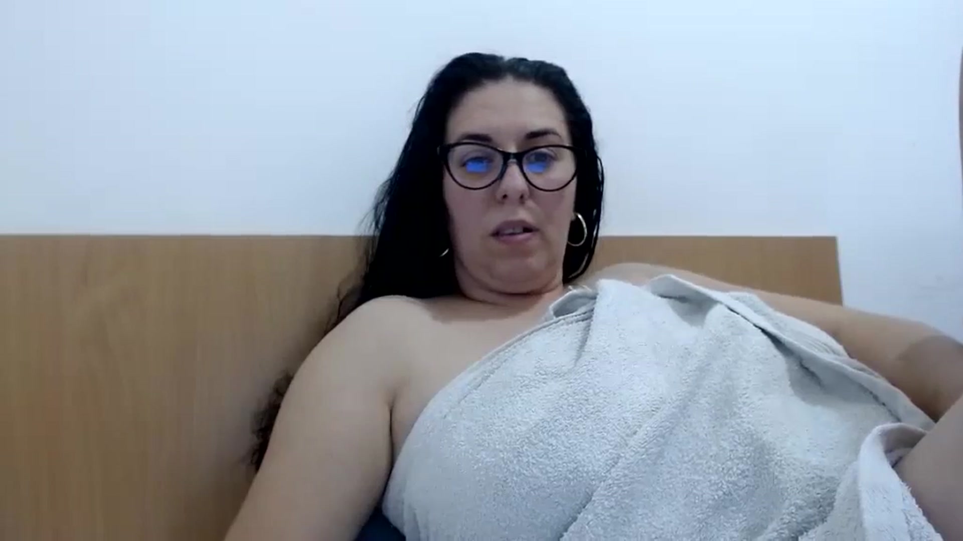 Gallery image thumbnail from Aliceblack24's myfreecams stream on, 11/12/2023, 13:09 image 13 of 20