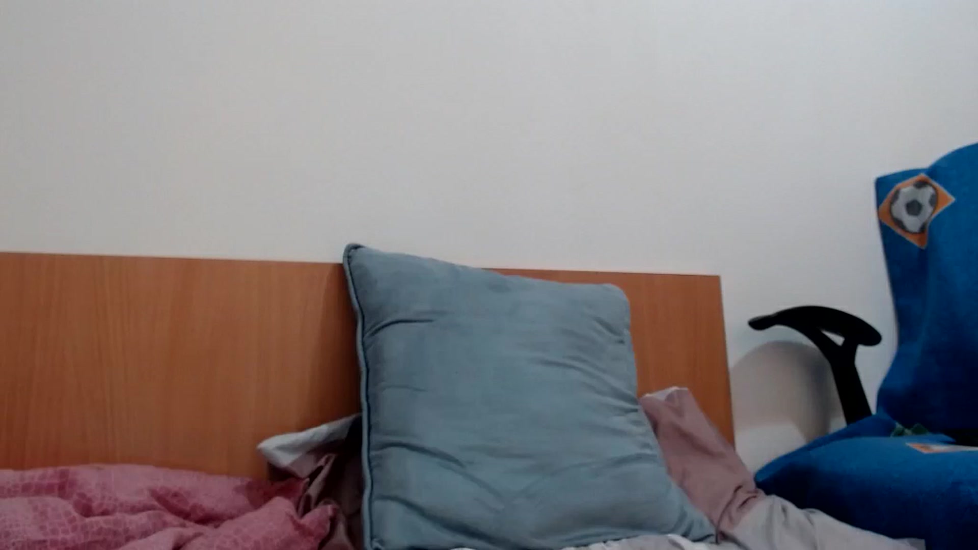 Gallery image thumbnail from Aliceblack24's myfreecams stream on, 11/20/2023, 13:59 image 18 of 20