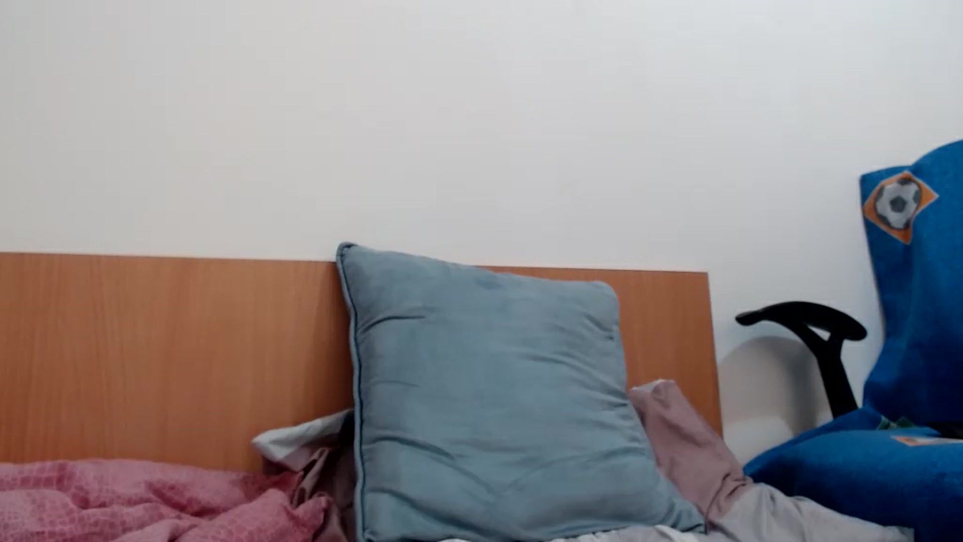 Gallery image thumbnail from Aliceblack24's myfreecams stream on, 11/20/2023, 13:59 image 12 of 20