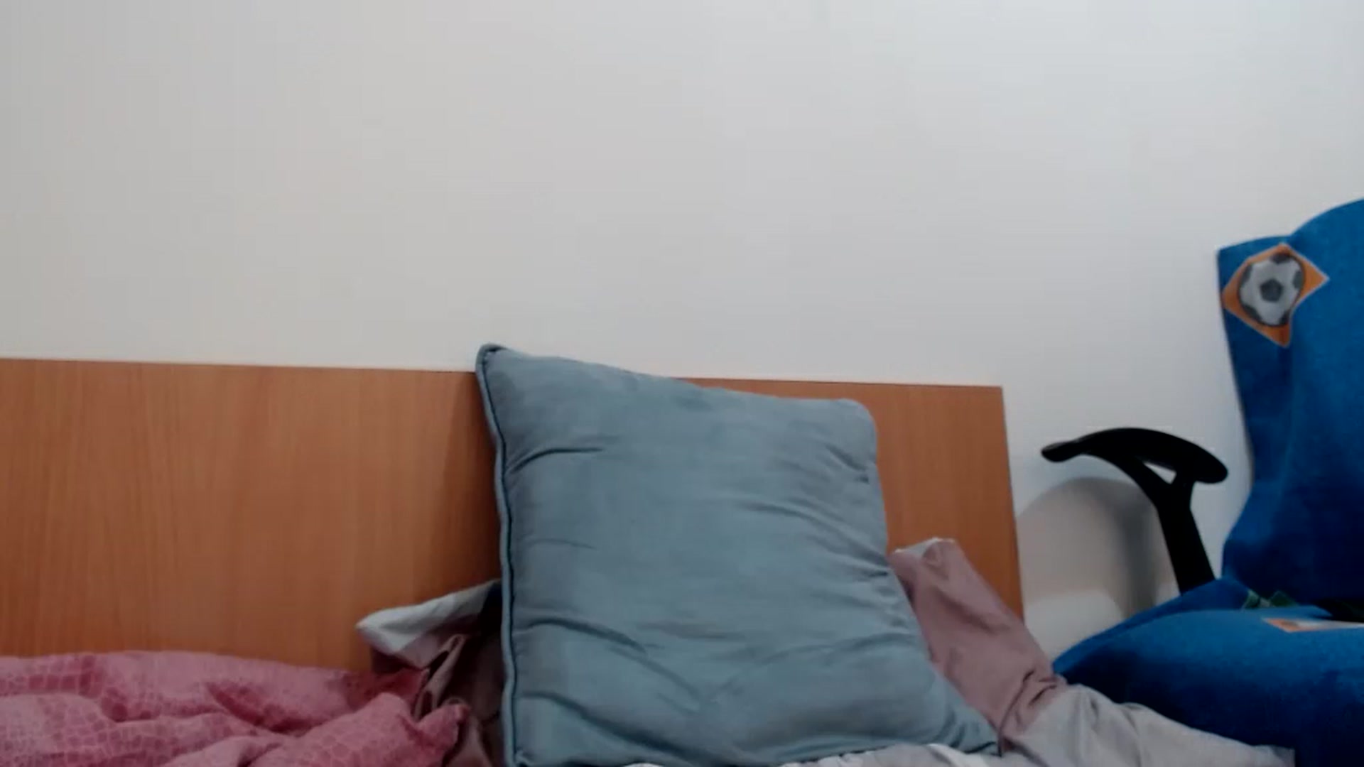 Gallery image thumbnail from Aliceblack24's myfreecams stream on, 11/20/2023, 13:59 image 14 of 20