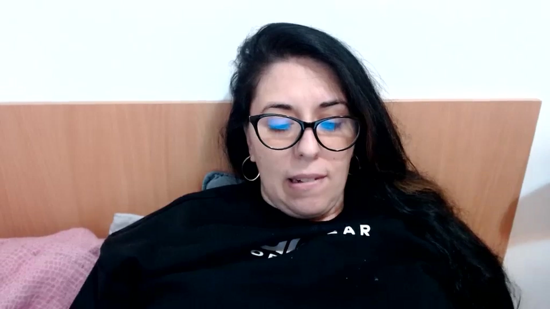 Gallery image thumbnail from Aliceblack24's myfreecams stream on, 11/22/2023, 13:41 image 4 of 20