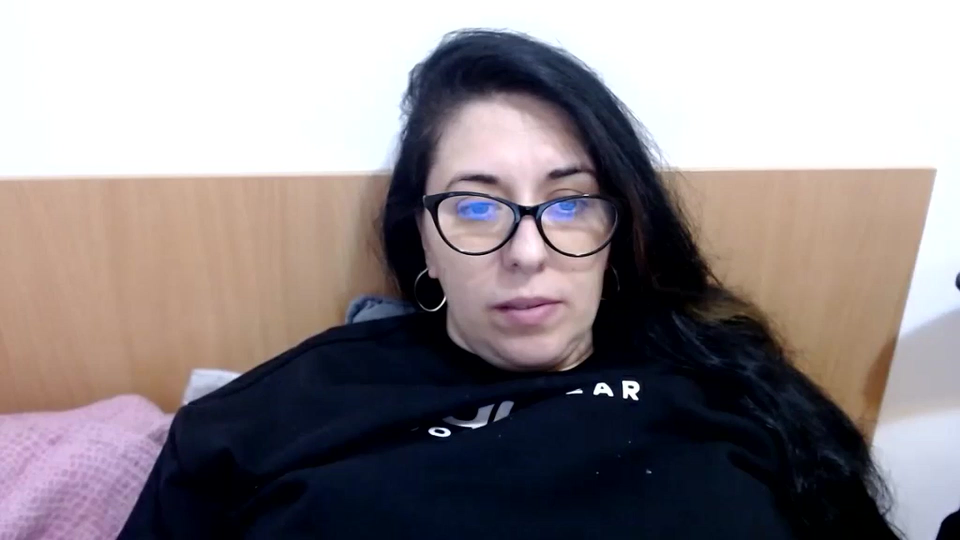 Gallery image thumbnail from Aliceblack24's myfreecams stream on, 11/22/2023, 13:41 image 1 of 20
