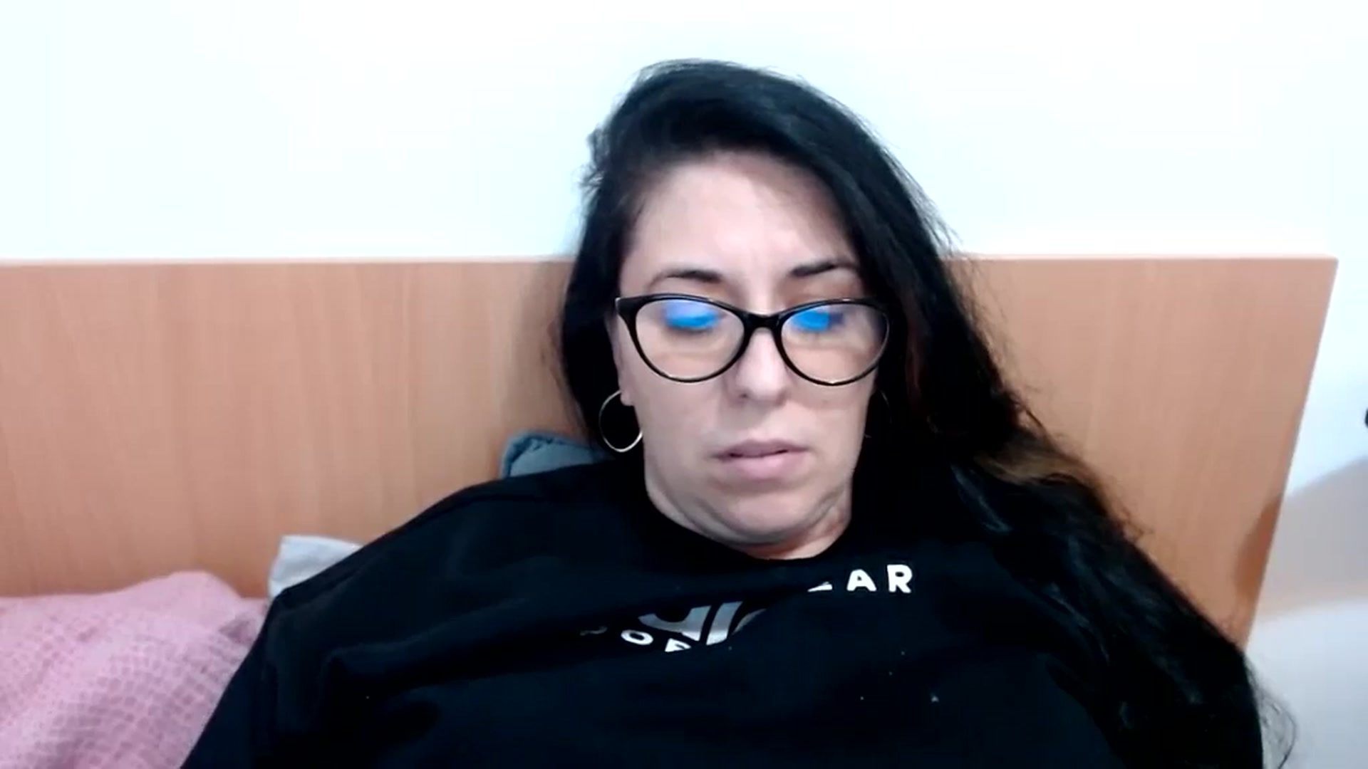 Gallery image thumbnail from Aliceblack24's myfreecams stream on, 11/22/2023, 13:41 image 3 of 20