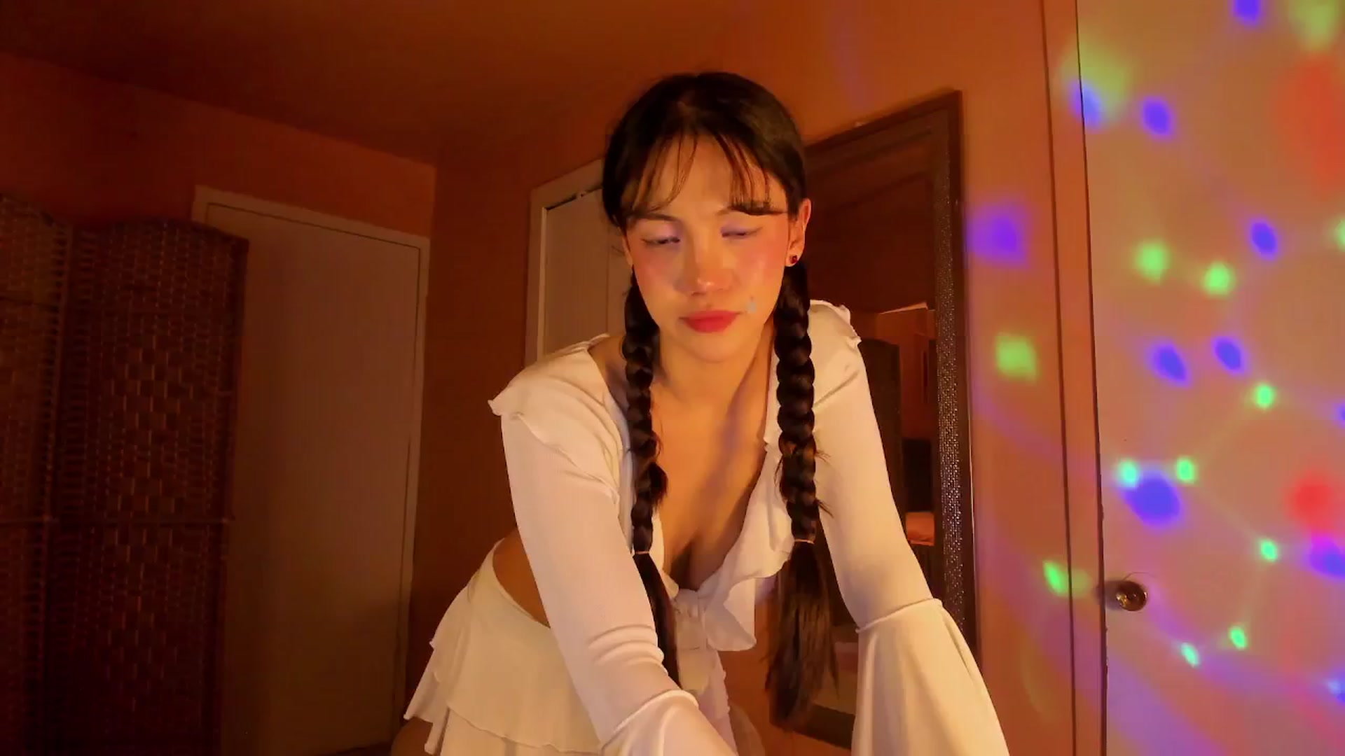 Gallery image thumbnail from Alicee199's myfreecams stream on, 11/28/2025, 10:23 image 11 of 20