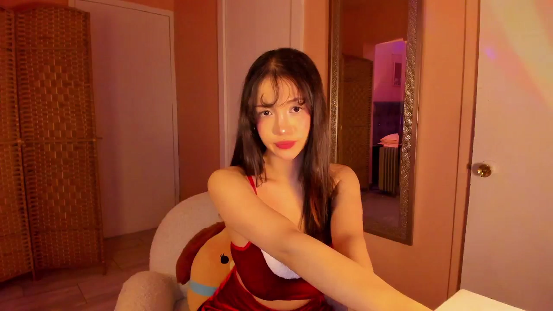 Gallery image thumbnail from Alicee199's myfreecams stream on, 12/02/2025, 09:47 image 5 of 20