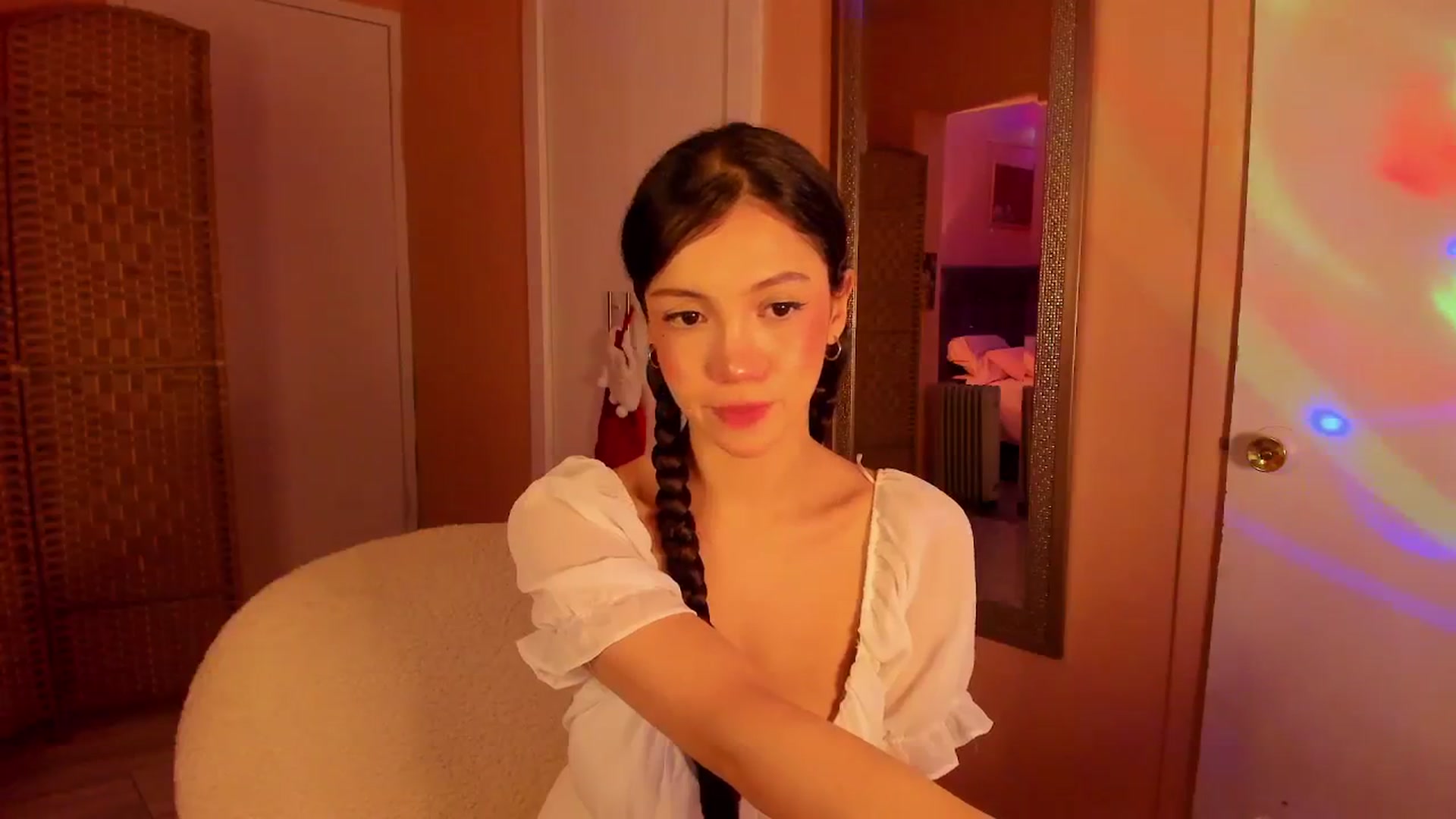 Gallery image thumbnail from Alicee199's myfreecams stream on, 12/12/2025, 08:05 image 17 of 20
