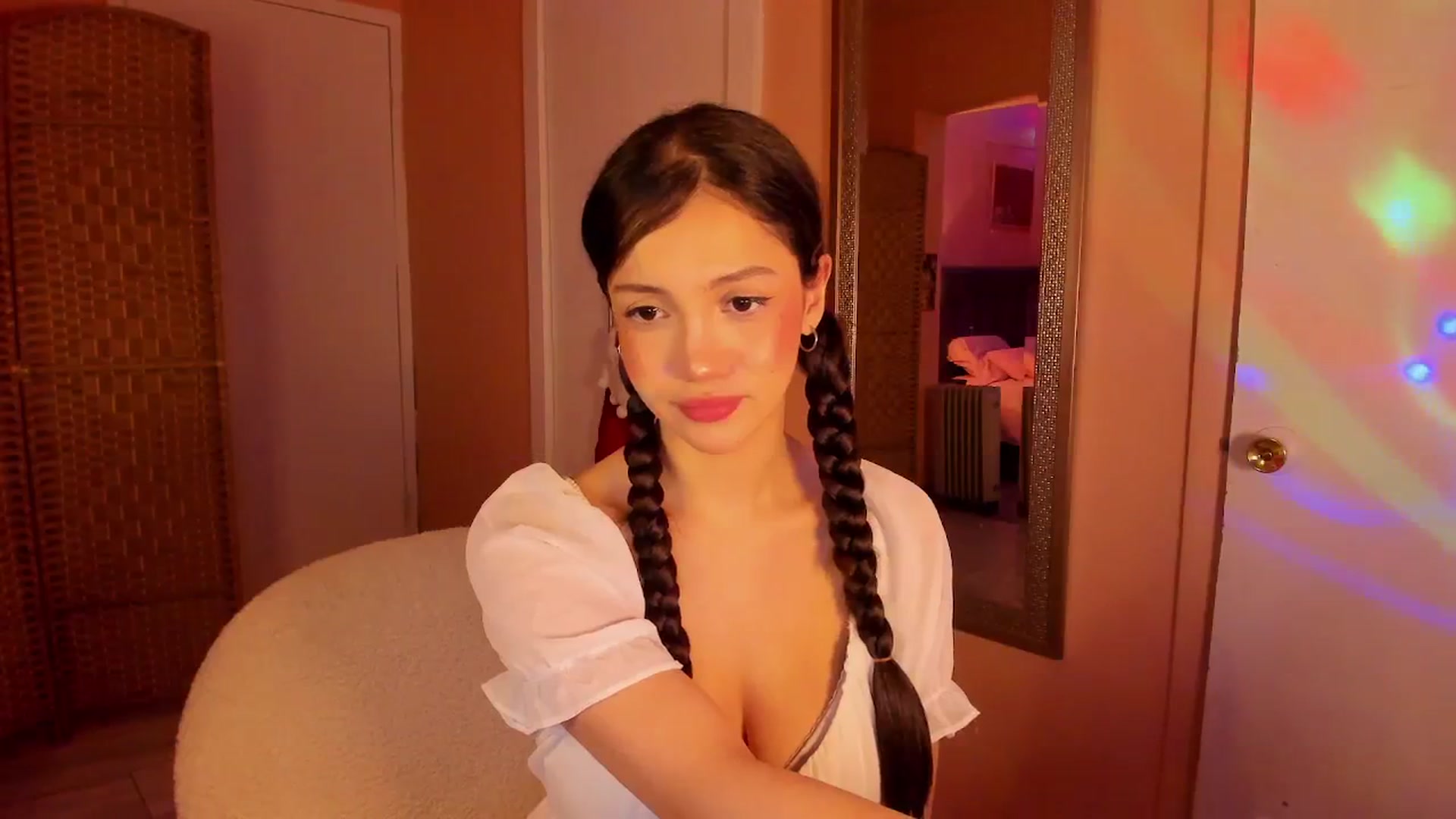 Gallery image thumbnail from Alicee199's myfreecams stream on, 12/12/2025, 08:05 image 6 of 20