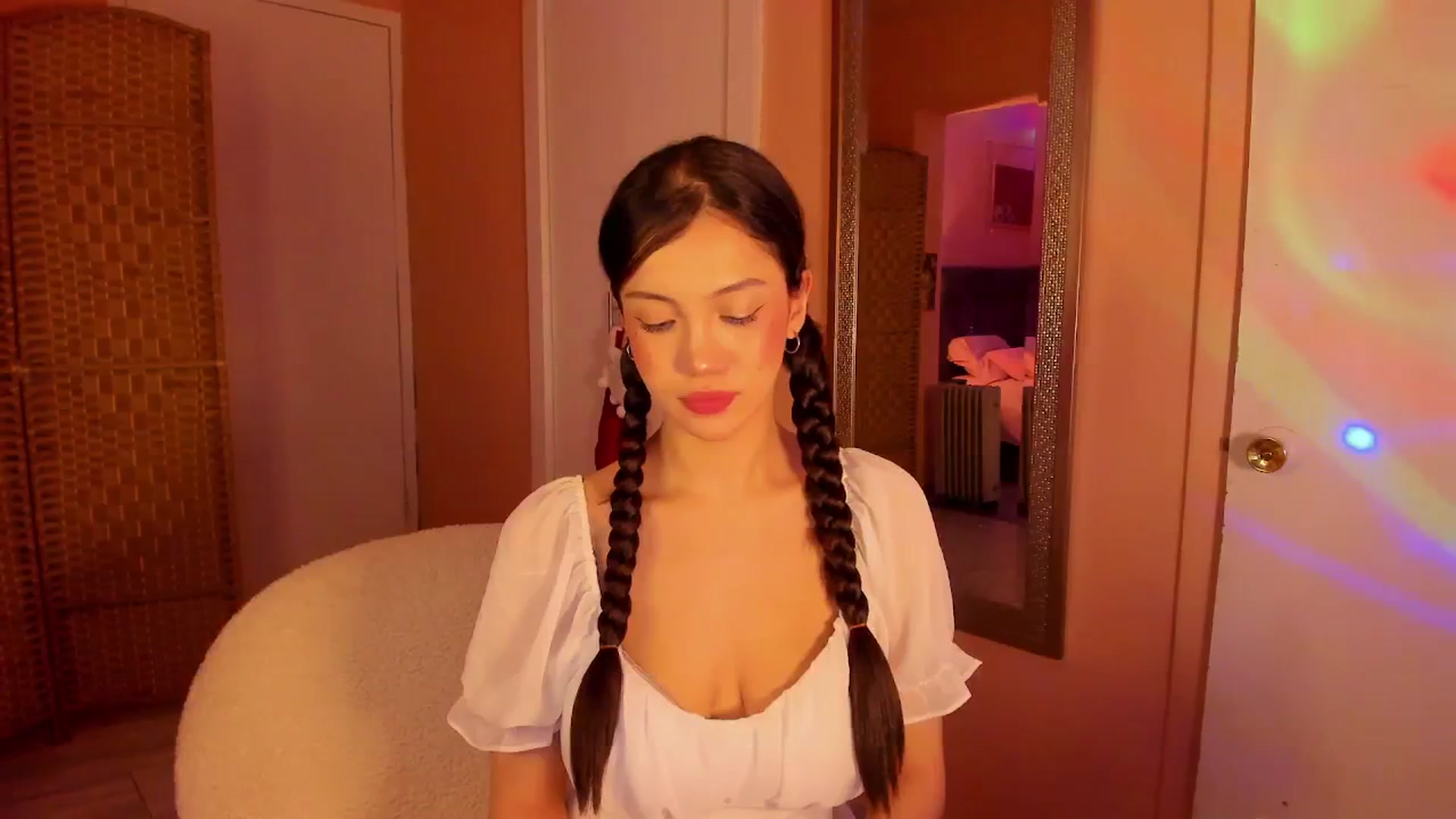 Gallery image thumbnail from Alicee199's myfreecams stream on, 12/12/2025, 08:05 image 10 of 20