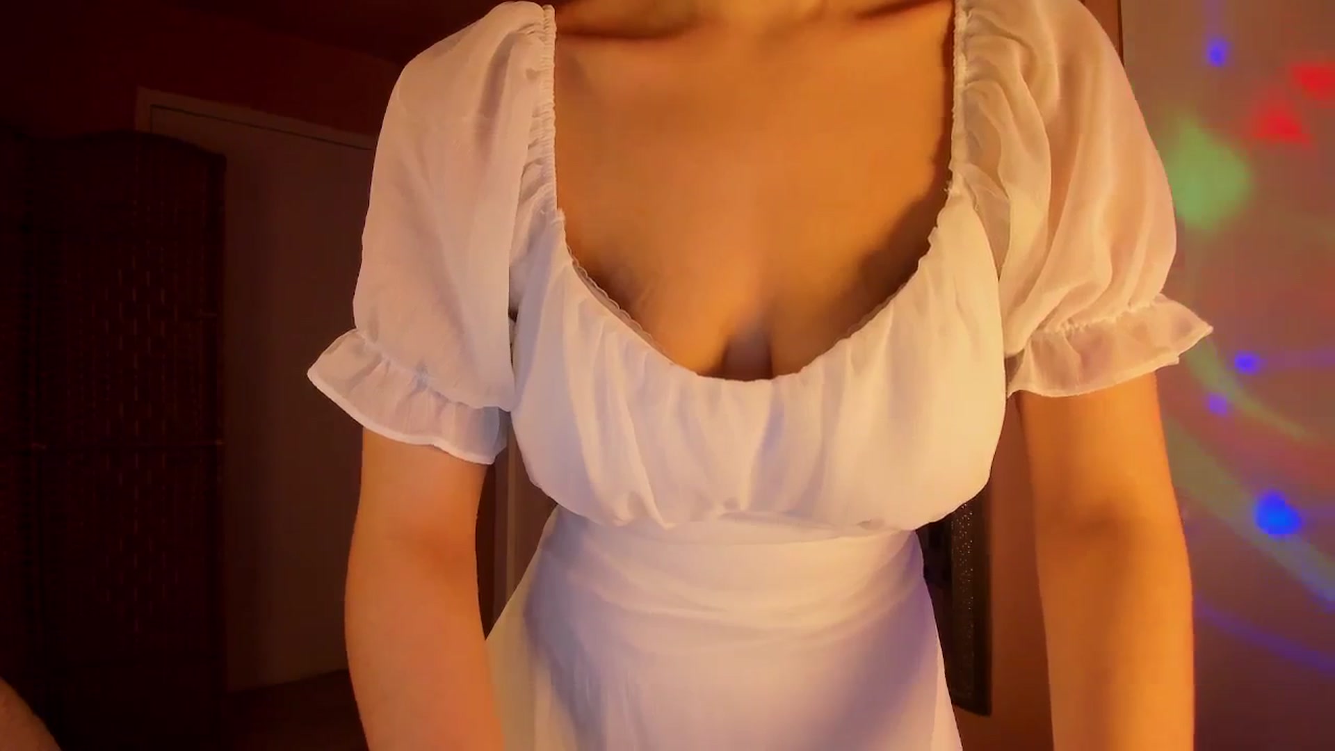 Gallery image thumbnail from Alicee199's myfreecams stream on, 12/12/2025, 08:05 image 2 of 20