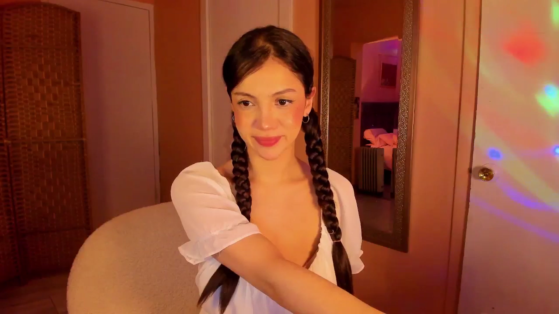 Gallery image thumbnail from Alicee199's myfreecams stream on, 12/12/2025, 08:05 image 20 of 20