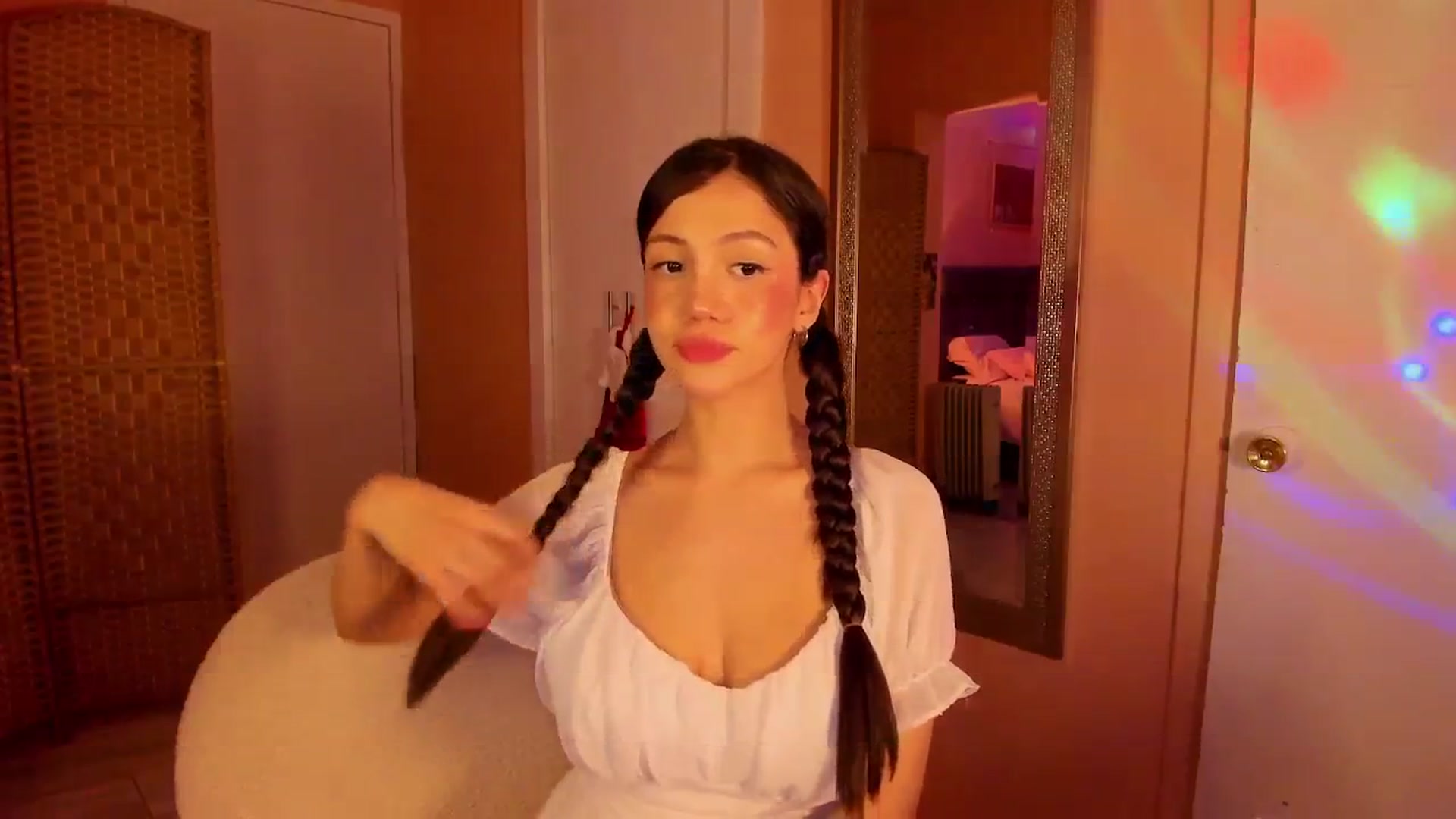 Gallery image thumbnail from Alicee199's myfreecams stream on, 12/12/2025, 08:05 image 11 of 20