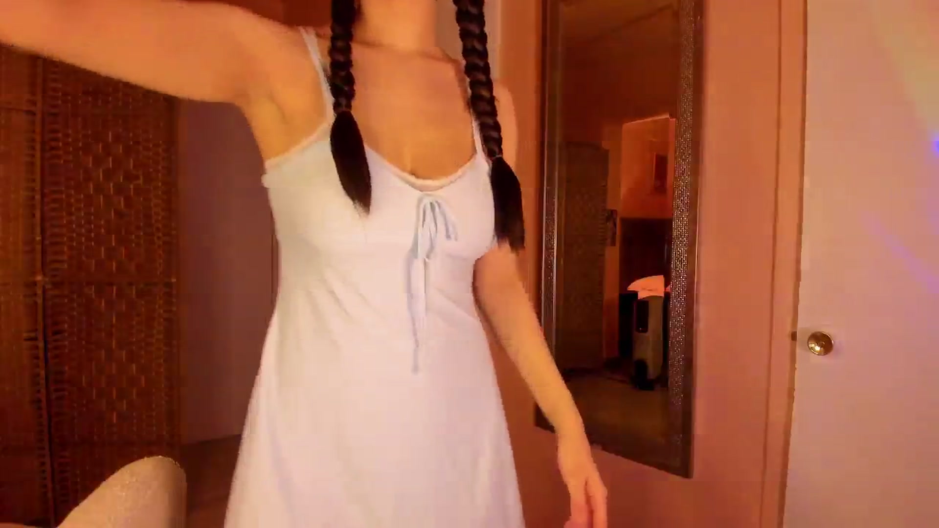 Gallery image thumbnail from Alicee199's myfreecams stream on, 12/18/2025, 07:58 image 3 of 20