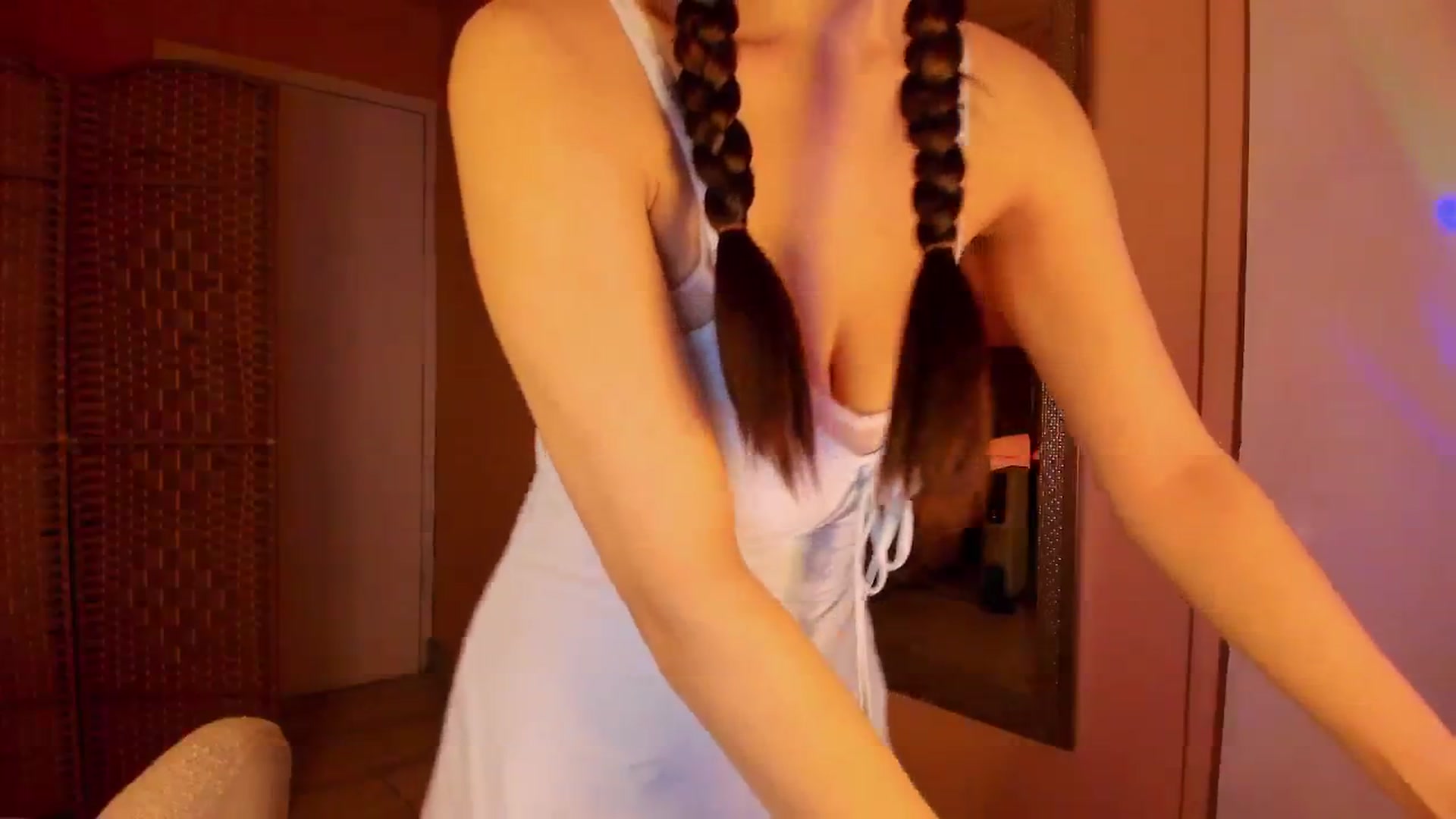 Gallery image thumbnail from Alicee199's myfreecams stream on, 12/18/2025, 07:58 image 10 of 20