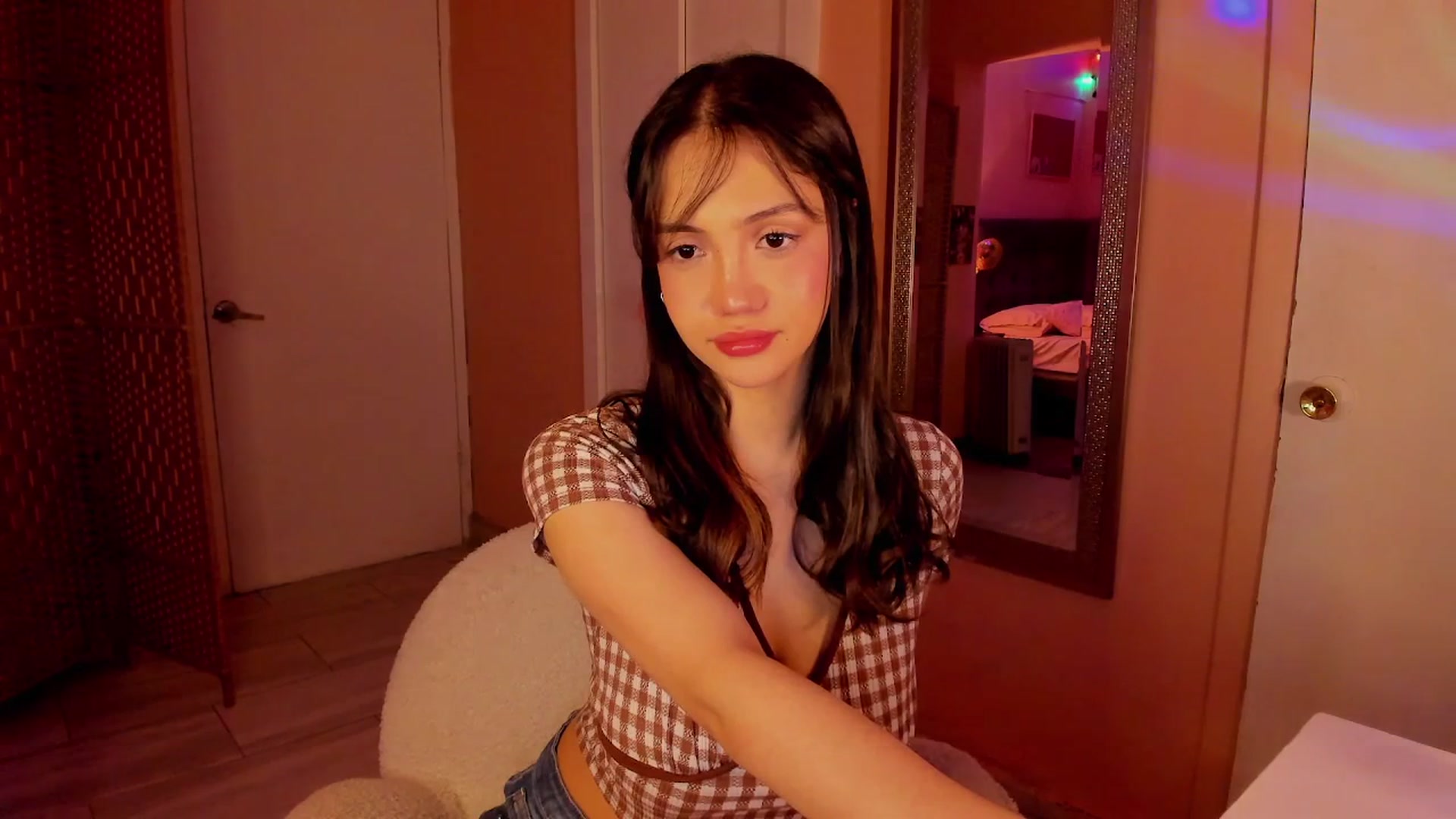 Gallery image thumbnail from Alicee199's myfreecams stream on, 01/21/2026, 08:16 image 18 of 20