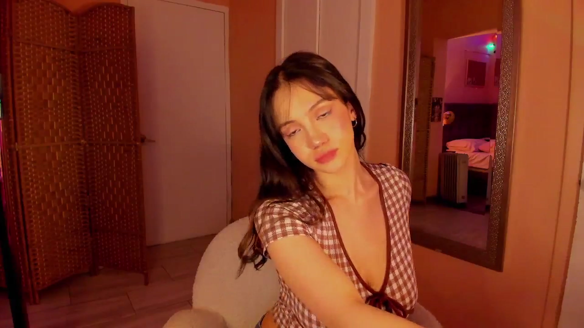 Gallery image thumbnail from Alicee199's myfreecams stream on, 01/21/2026, 10:11 image 13 of 20
