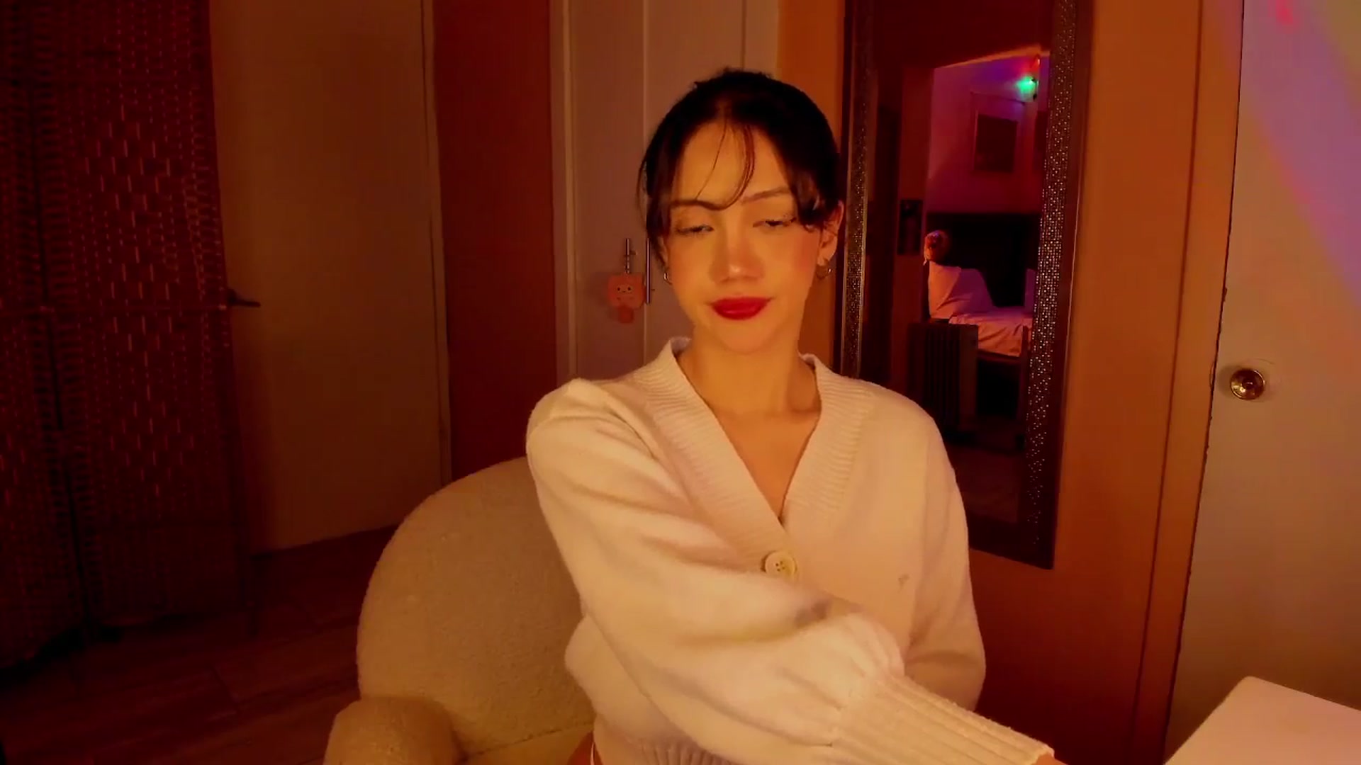 Gallery image thumbnail from Alicee199's myfreecams stream on, 01/23/2026, 10:50 image 4 of 20